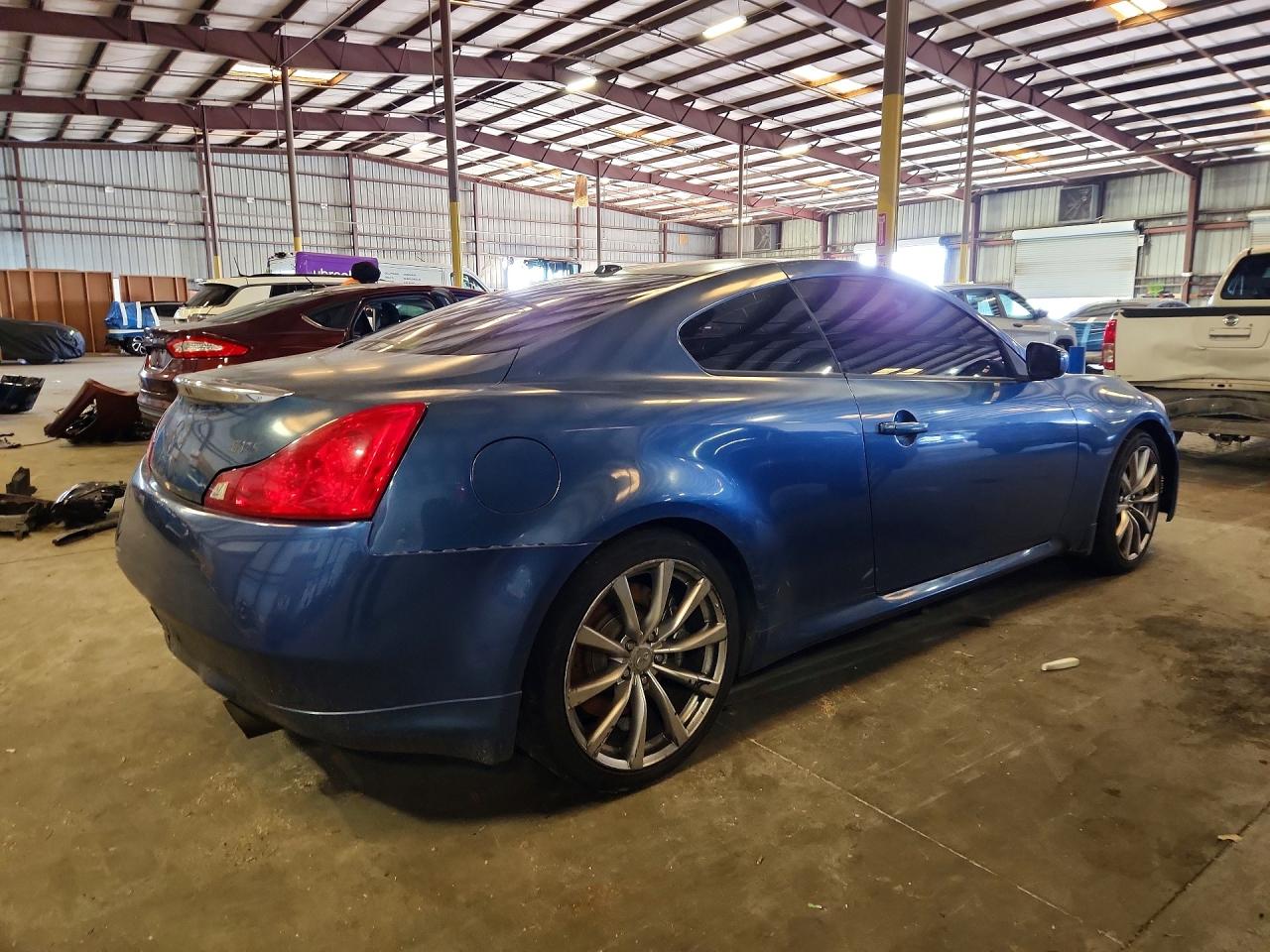 2008 Infiniti G37 Base/journey/sport Blue vin: JNKCV64E18M108511