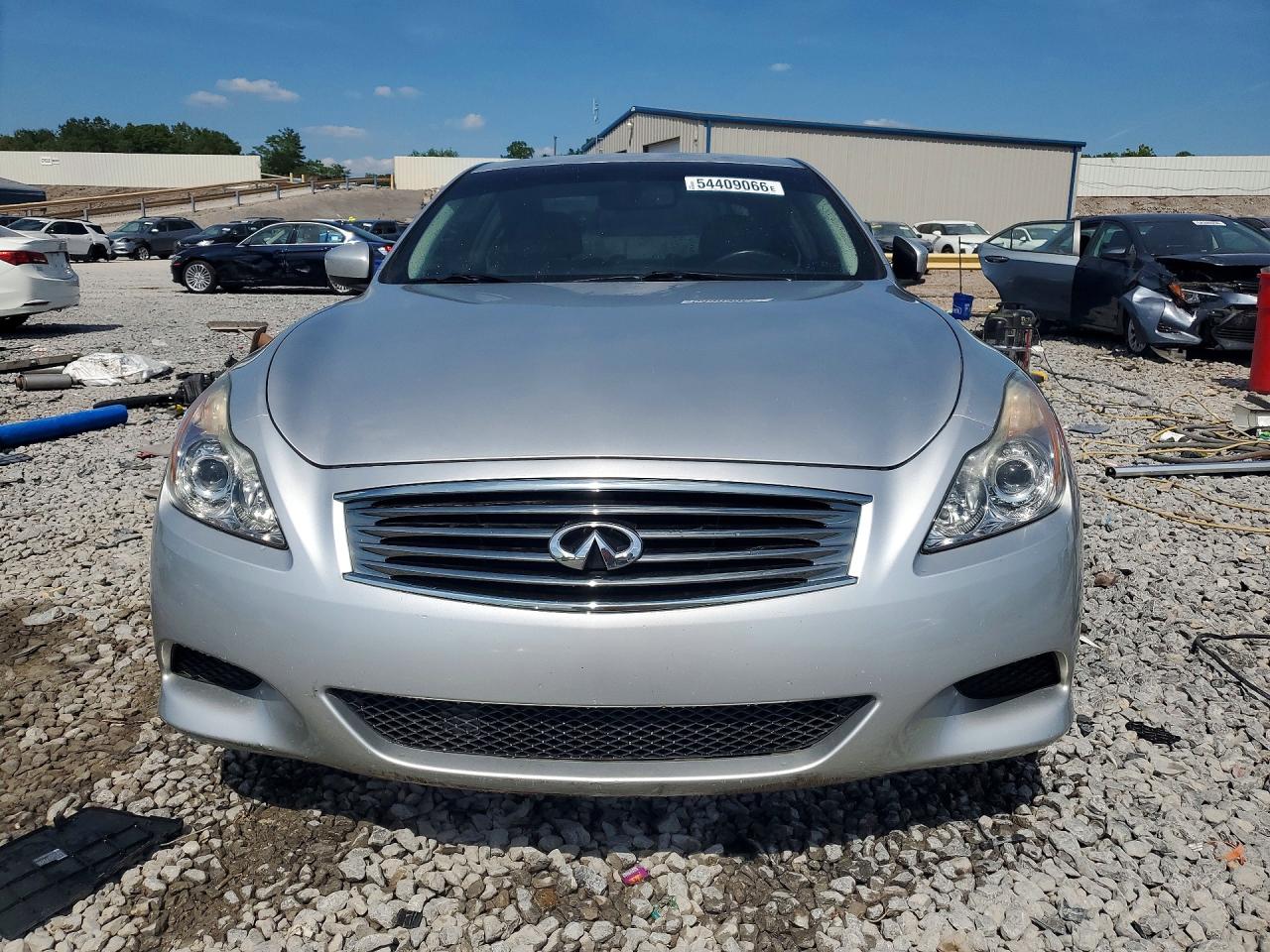 2008 Infiniti G37 Base Silver vin: JNKCV64E18M119329