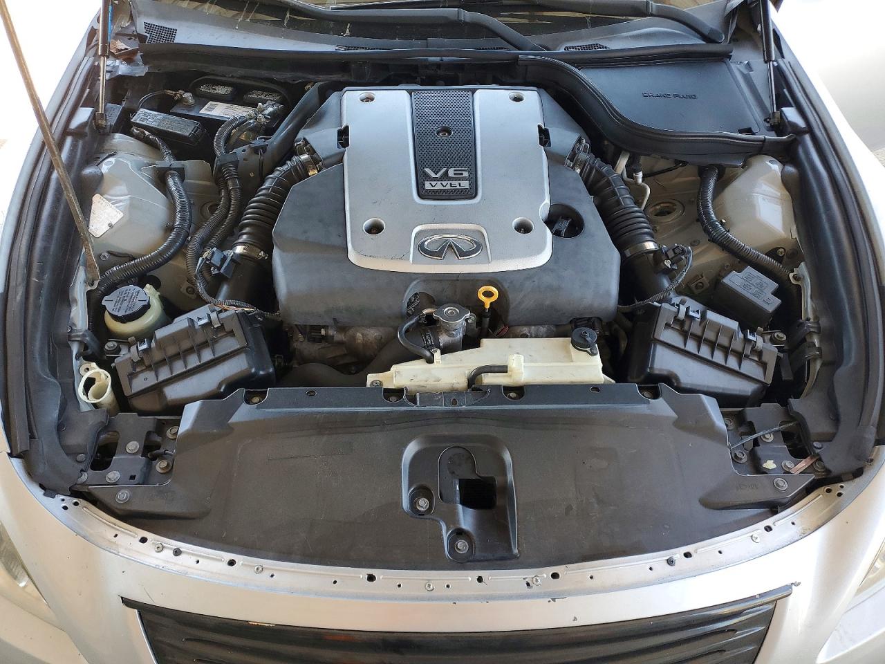 2008 Infiniti G37 Base Серебряный vin: JNKCV64E18M127138