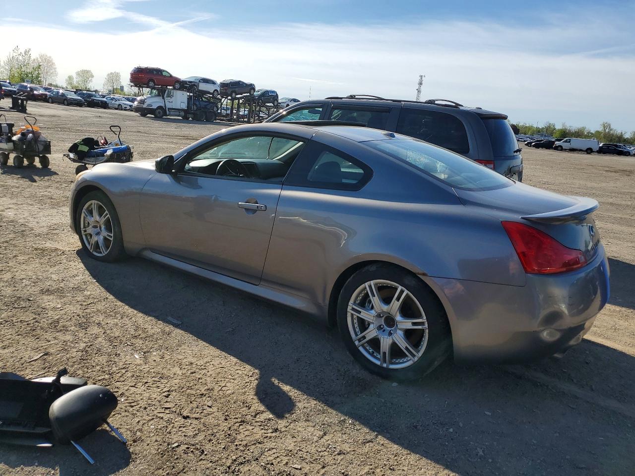 2008 Infiniti G37 Base Silver vin: JNKCV64E28M105553