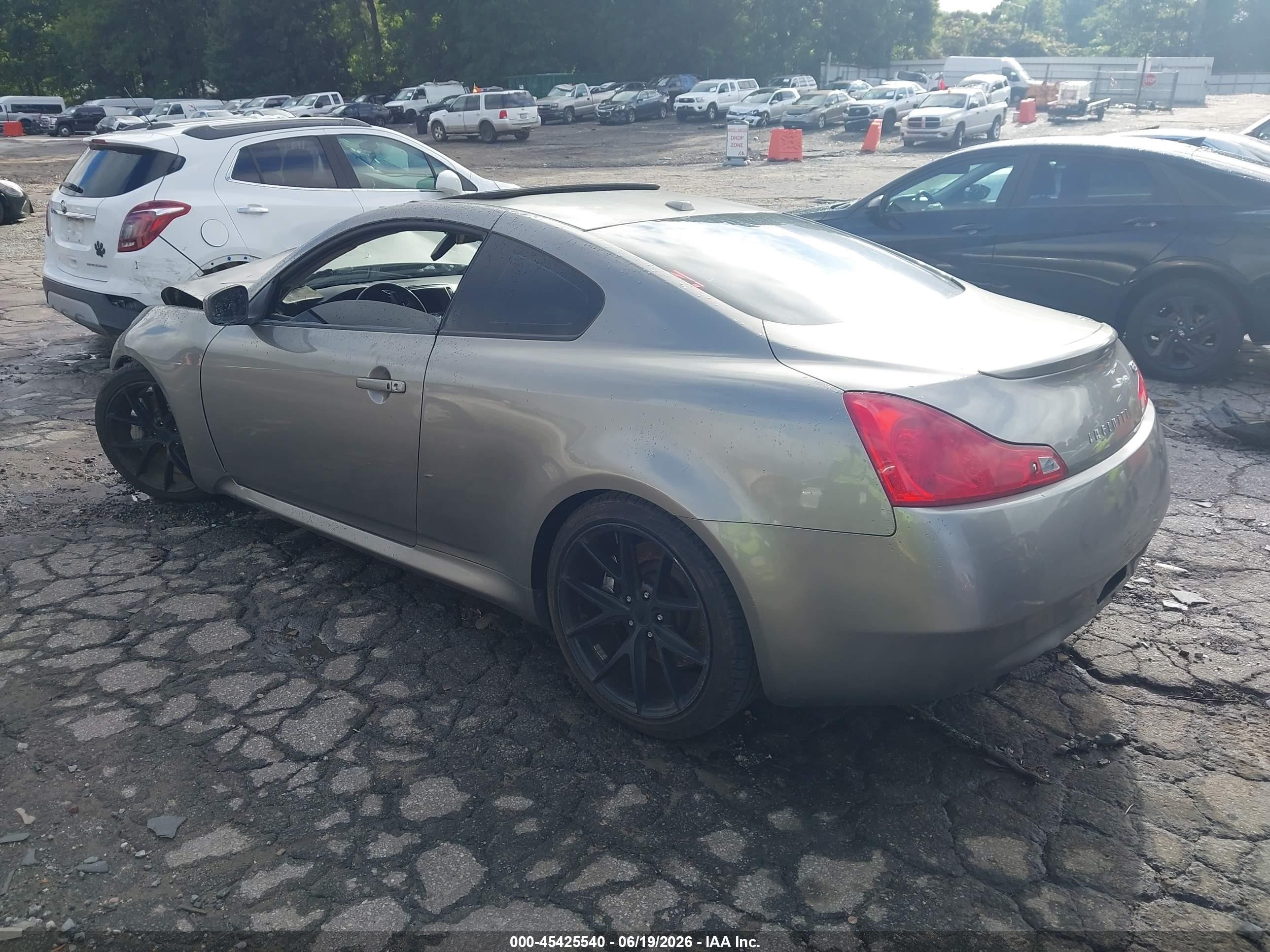 2008 Infiniti G37 Journey Gray vin: JNKCV64E28M107254