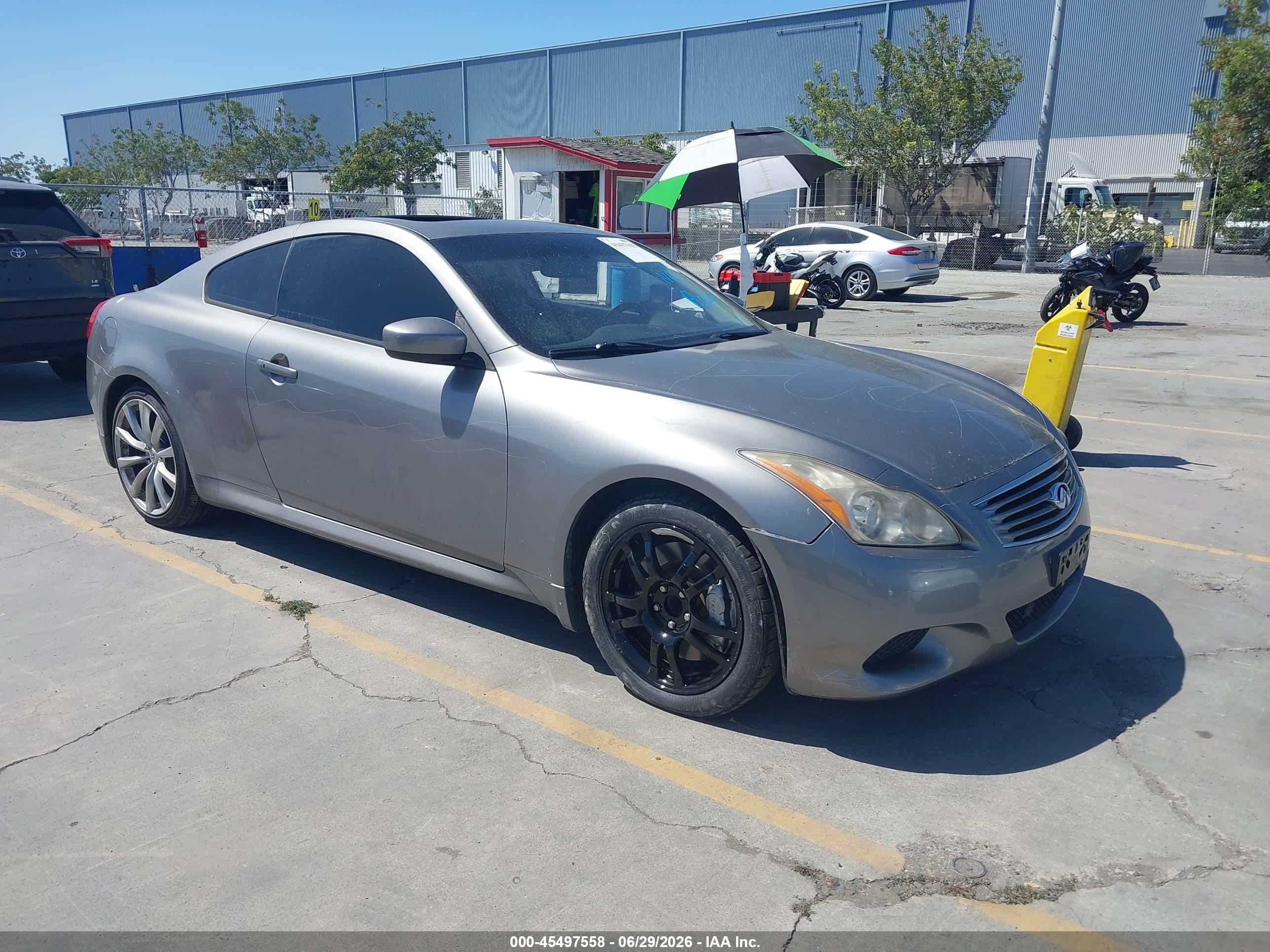 2008 Infiniti G37 Journey Gray vin: JNKCV64E28M111983
