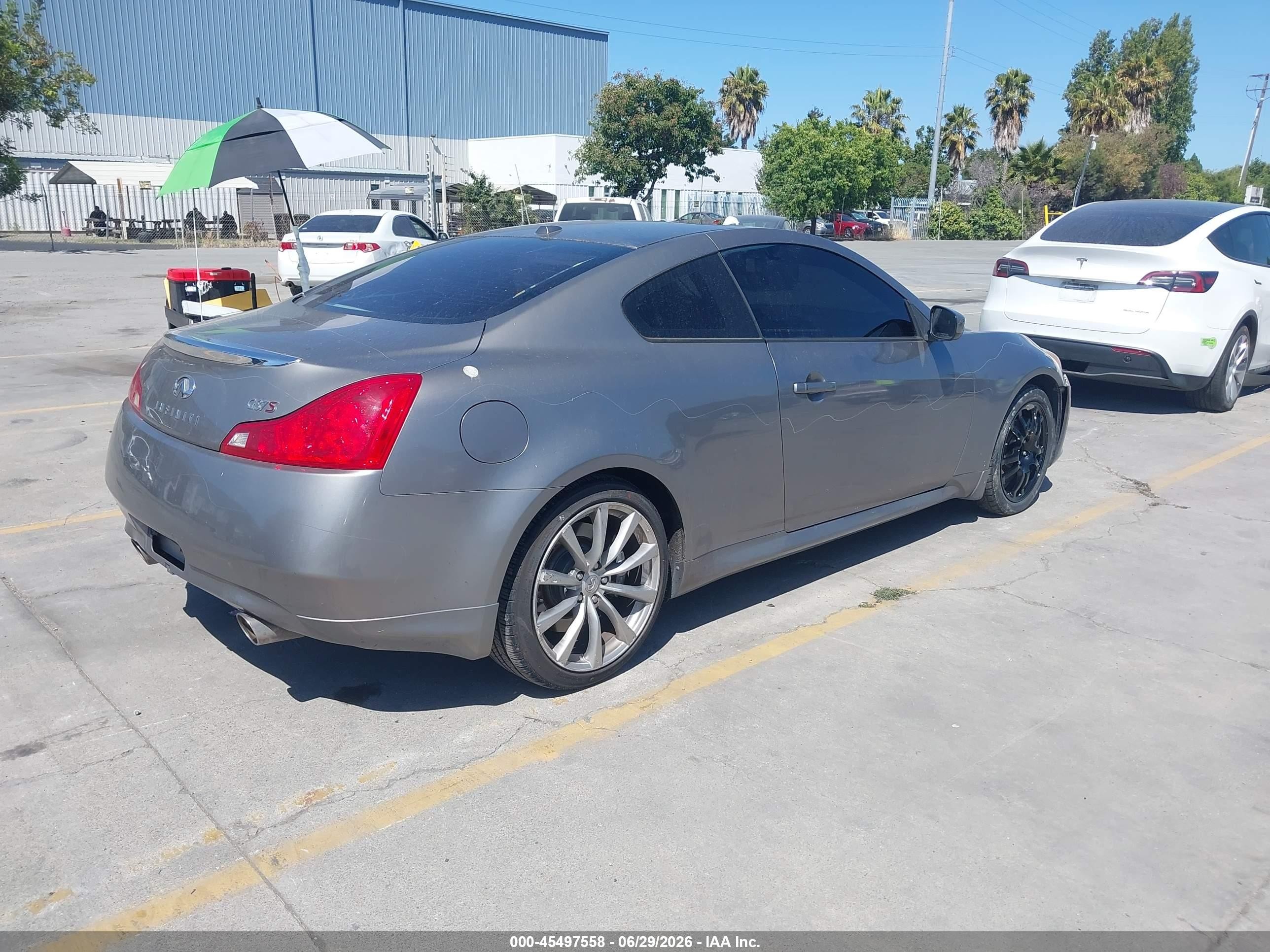 2008 Infiniti G37 Journey Серый vin: JNKCV64E28M111983