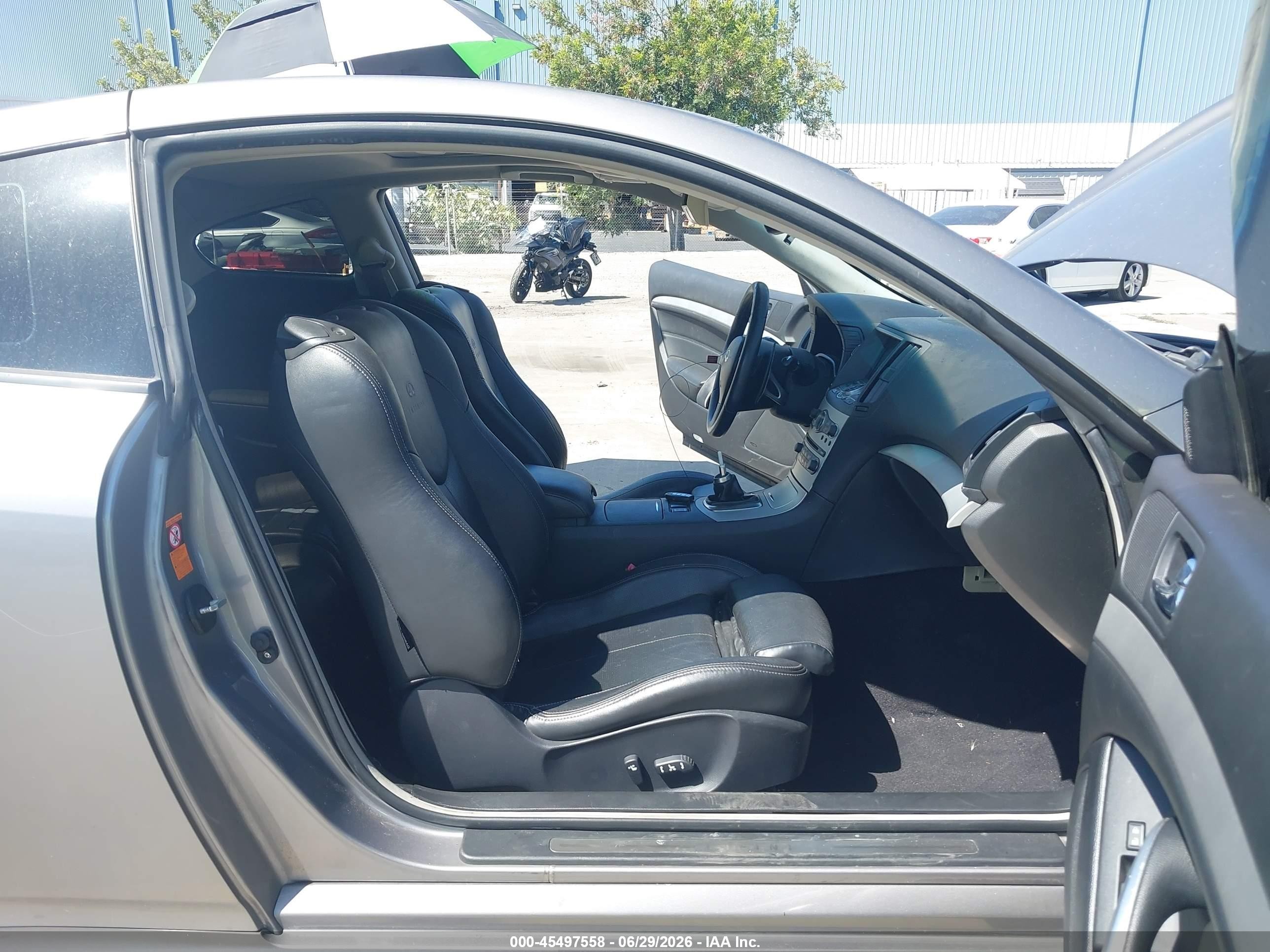 2008 Infiniti G37 Journey Серый vin: JNKCV64E28M111983