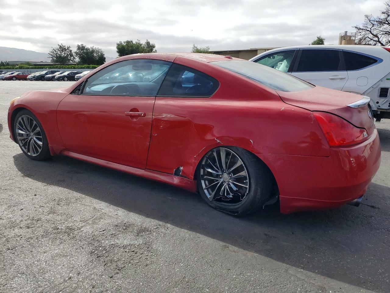 2008 Infiniti G37 Base Red vin: JNKCV64E28M117721