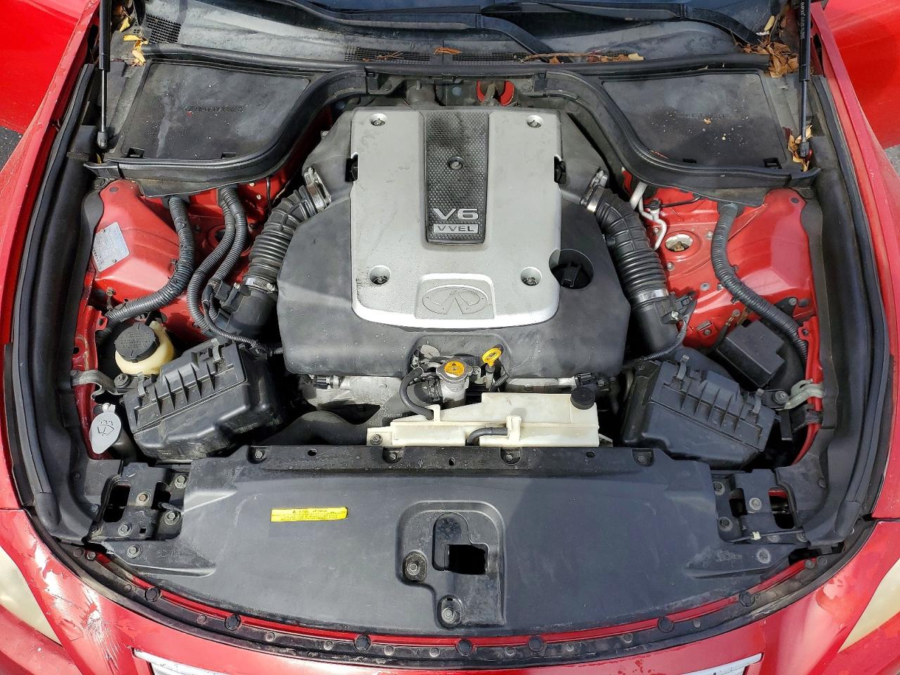2008 Infiniti G37 Base Red vin: JNKCV64E28M117721