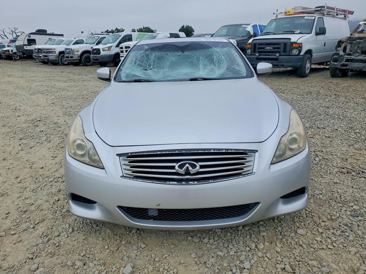 2008 Infiniti G37 Silver vin: JNKCV64E48M117932