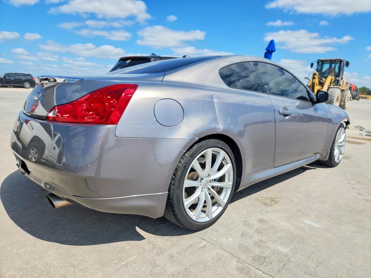 2008 Infiniti G37 Base/journey/sport Silver vin: JNKCV64E58M125876