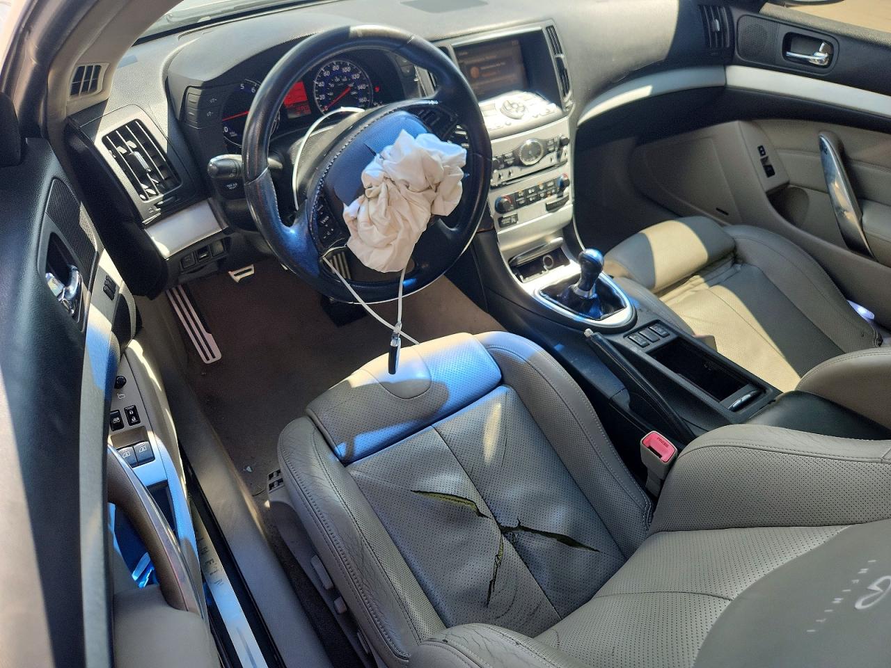 2008 Infiniti G37 Base/journey/sport Silver vin: JNKCV64E58M125876