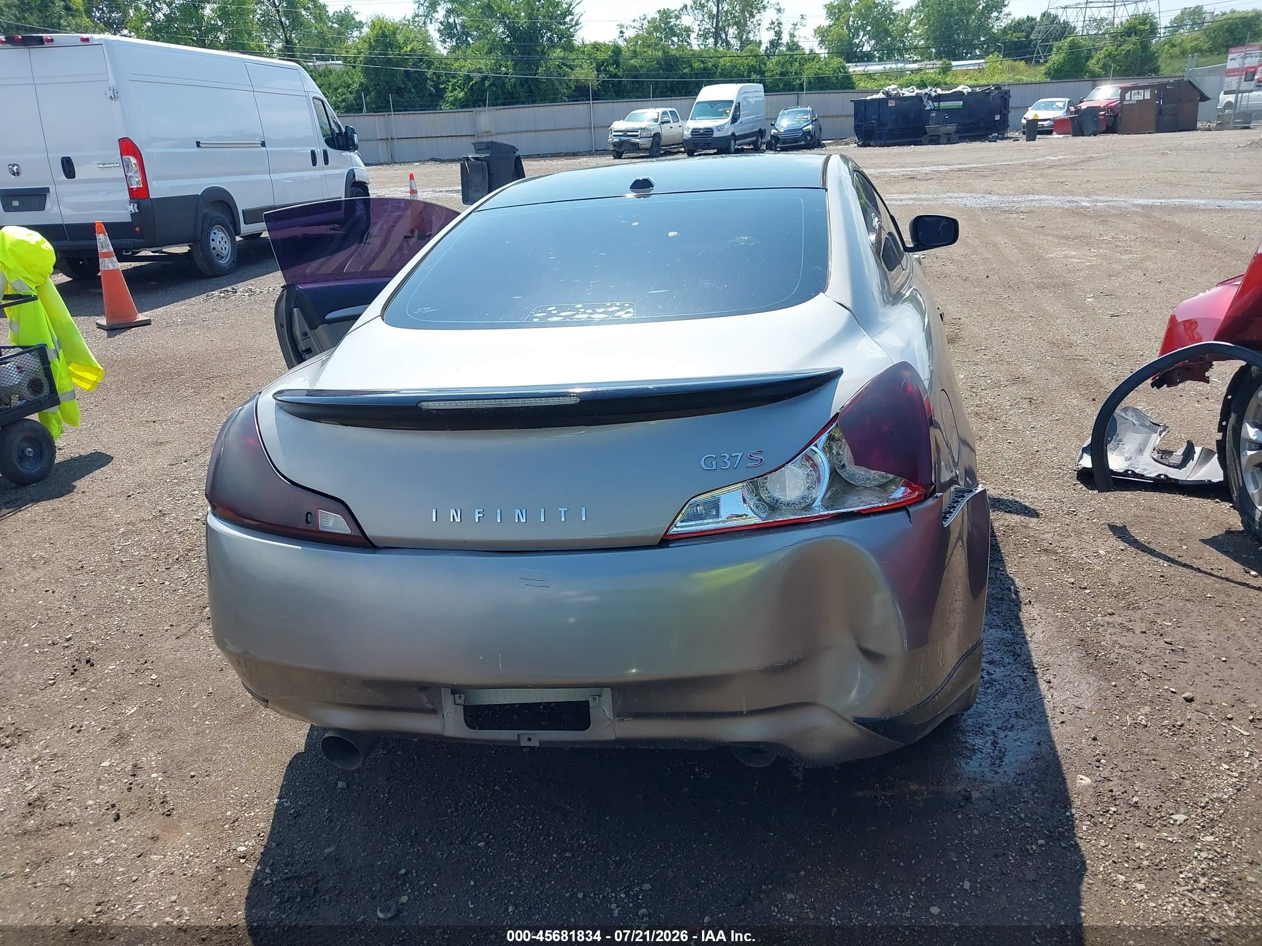 2009 Infiniti G37 Sport Champagne vin: JNKCV64E59M604025