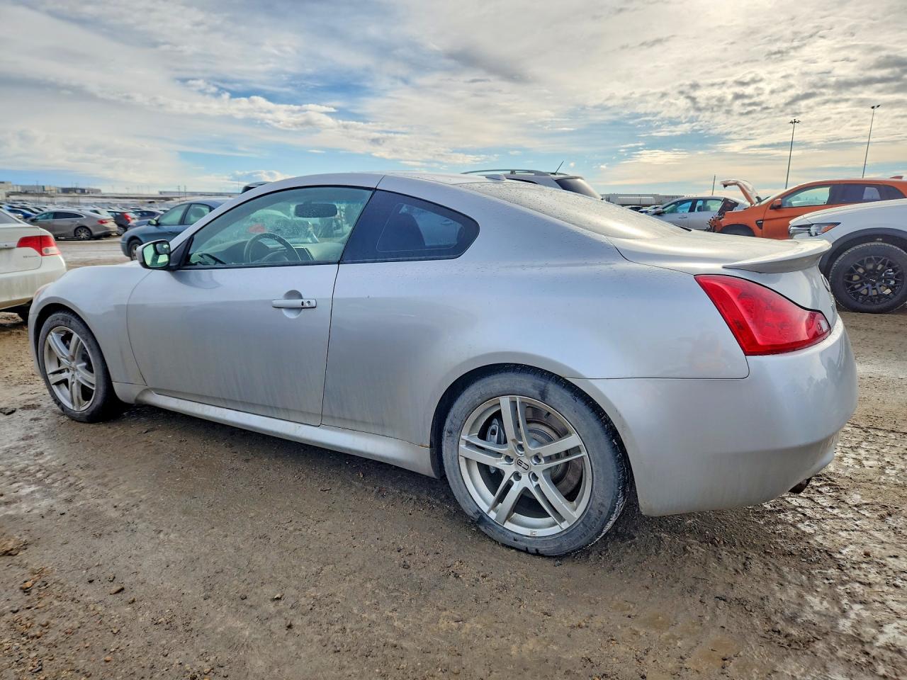2009 Infiniti G37 Coupe Base Silver vin: JNKCV64E69M605541