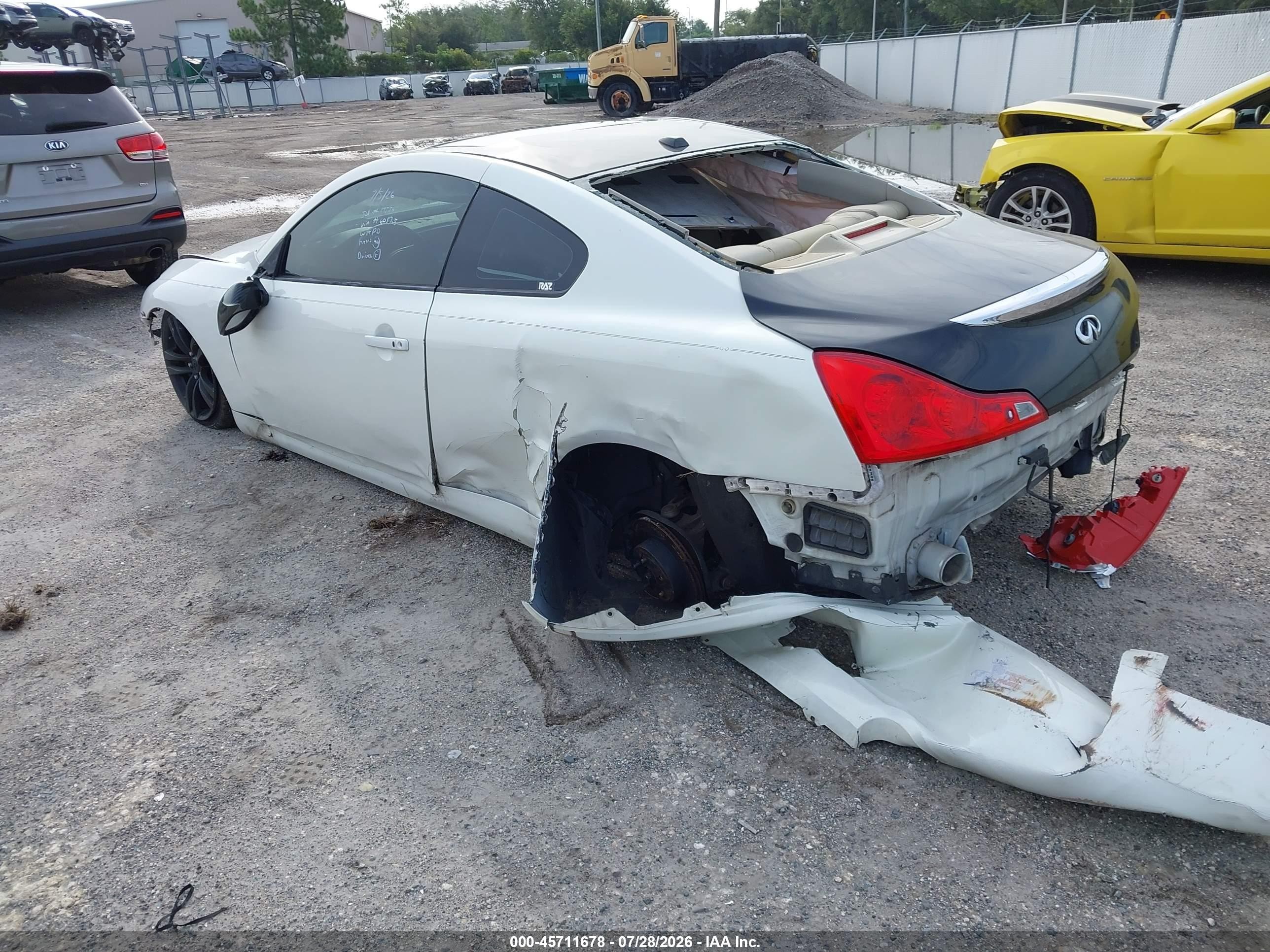 2009 Infiniti G37 Journey White vin: JNKCV64E69M605765
