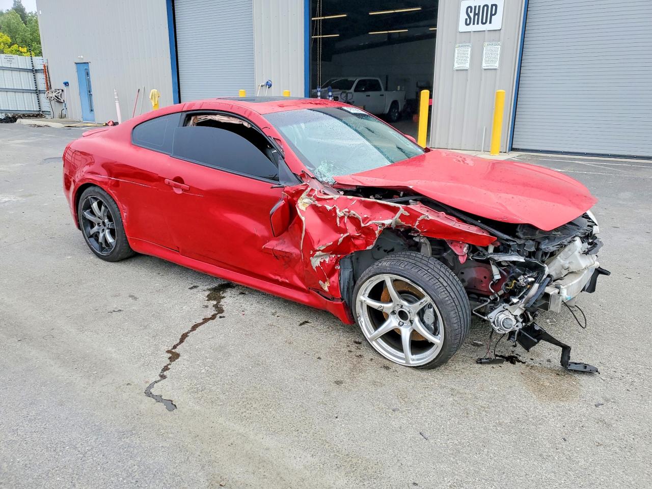 2008 Infiniti G37 Base Red vin: JNKCV64E78M104186