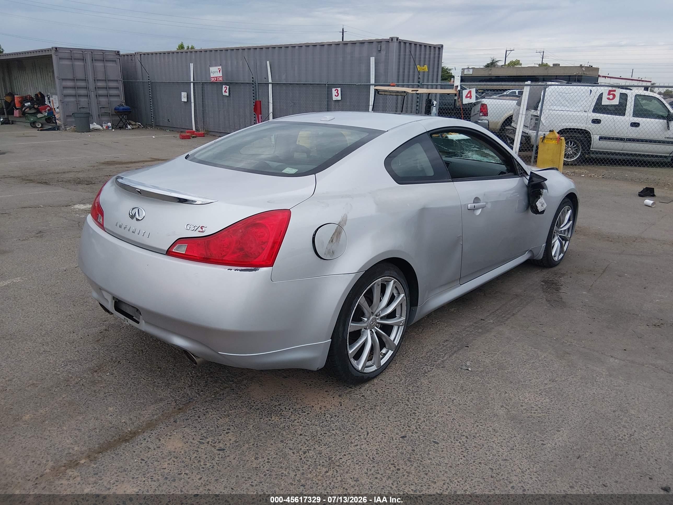 2008 Infiniti G37 Journey Silver vin: JNKCV64E78M113938