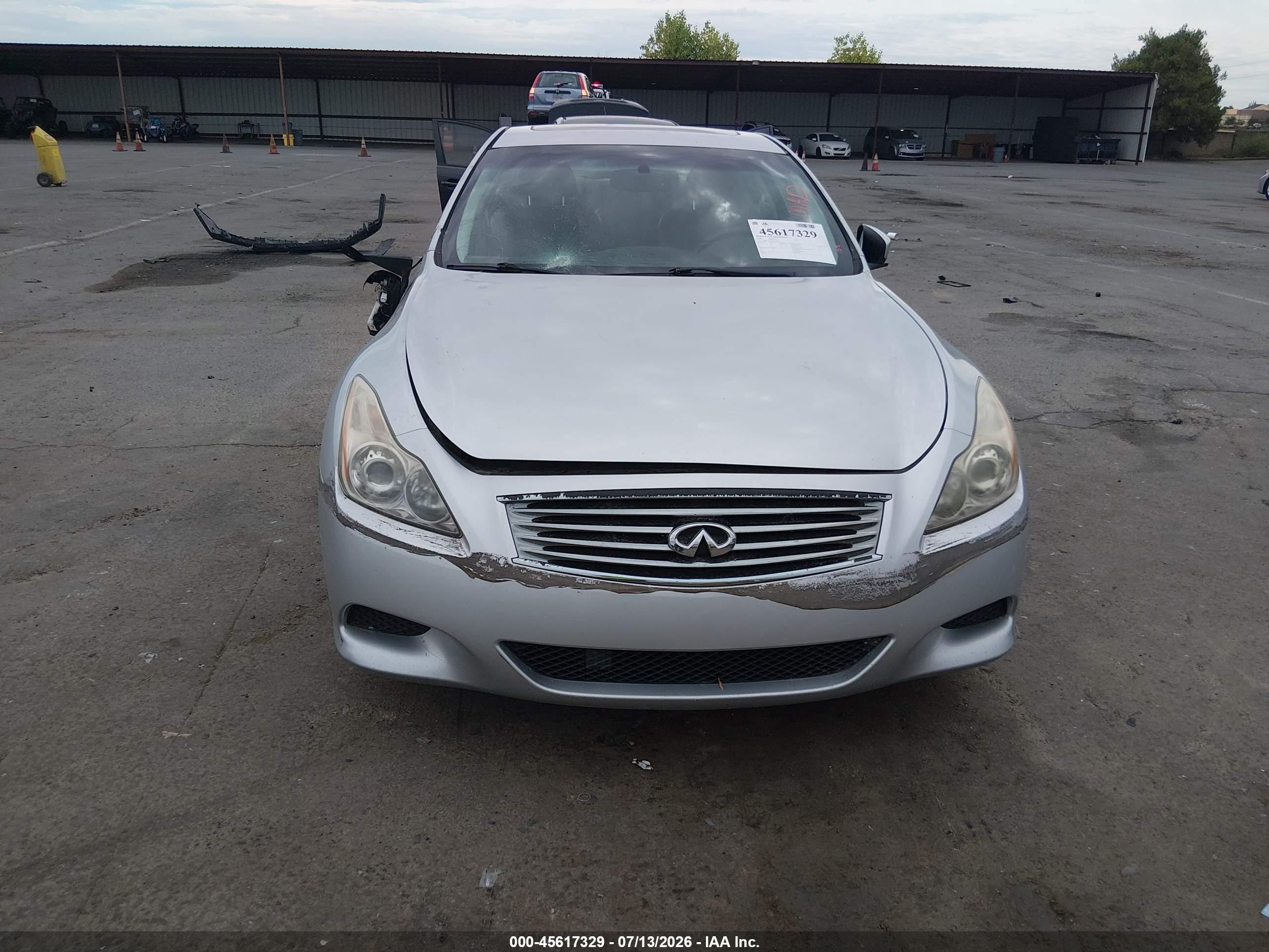 2008 Infiniti G37 Journey Silver vin: JNKCV64E78M113938