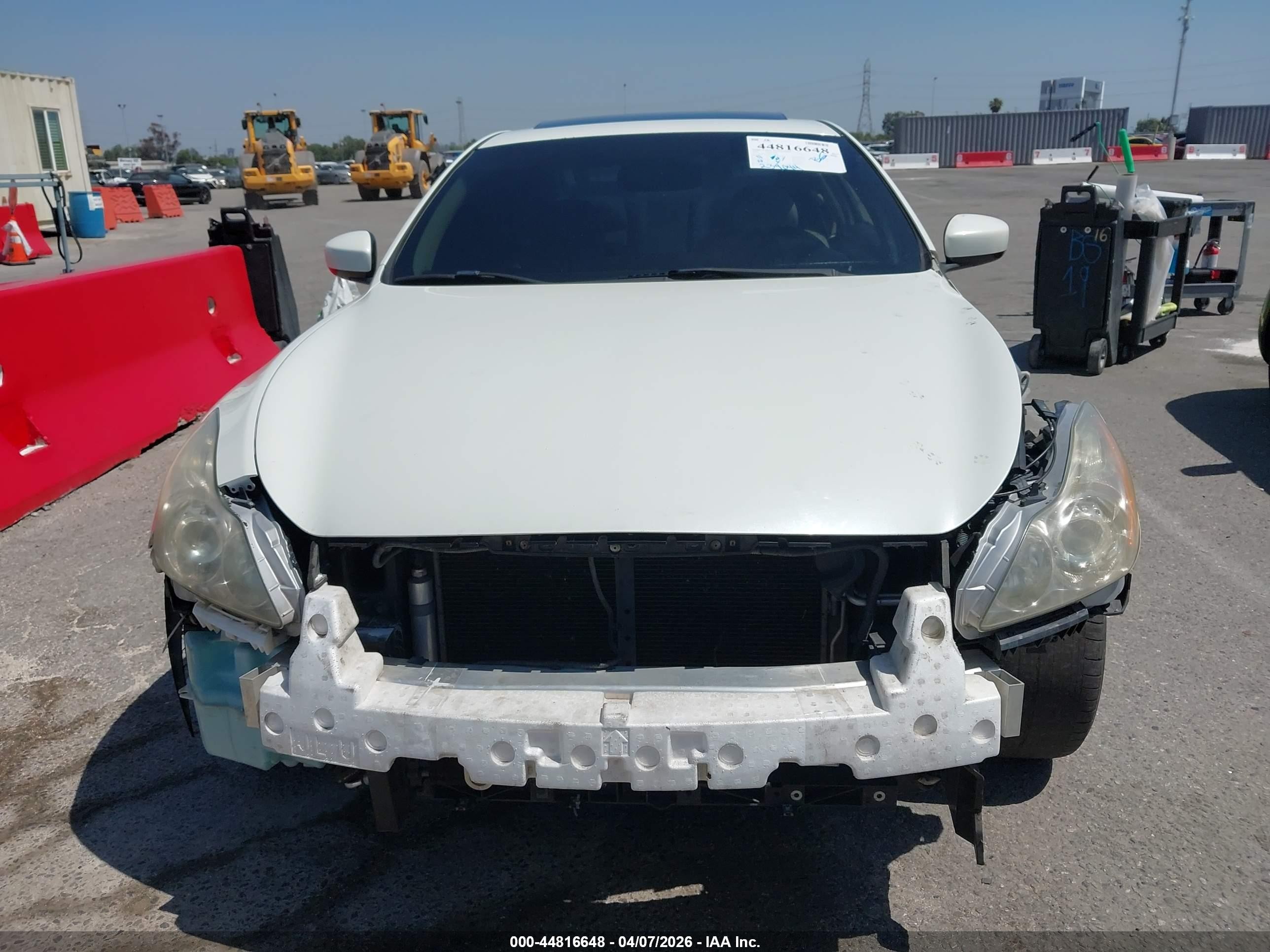 2008 Infiniti G37 Journey White vin: JNKCV64E88M128643