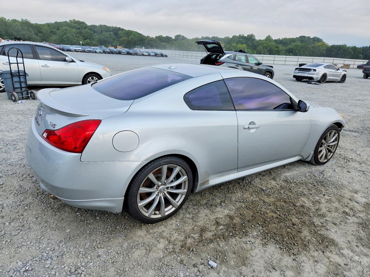 2009 Infiniti G37 Coupe Base Silver vin: JNKCV64E89M602771