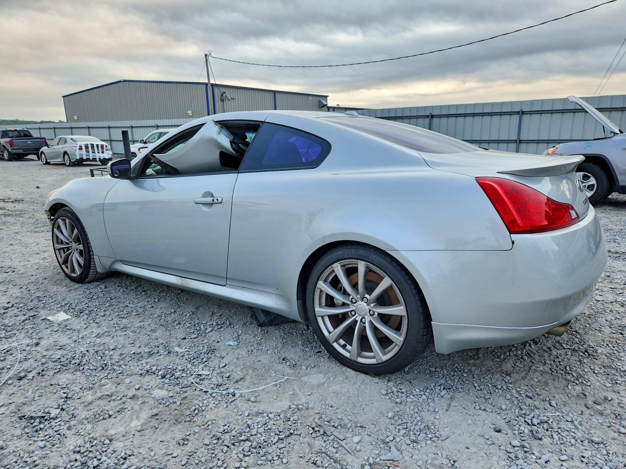 2009 Infiniti G37 Coupe Base Silver vin: JNKCV64E89M602771