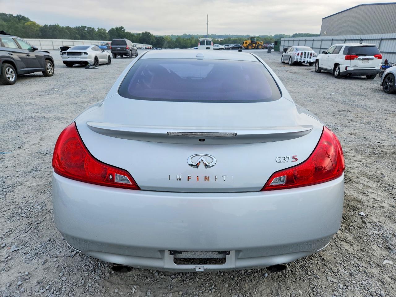 2009 Infiniti G37 Coupe Base Silver vin: JNKCV64E89M602771
