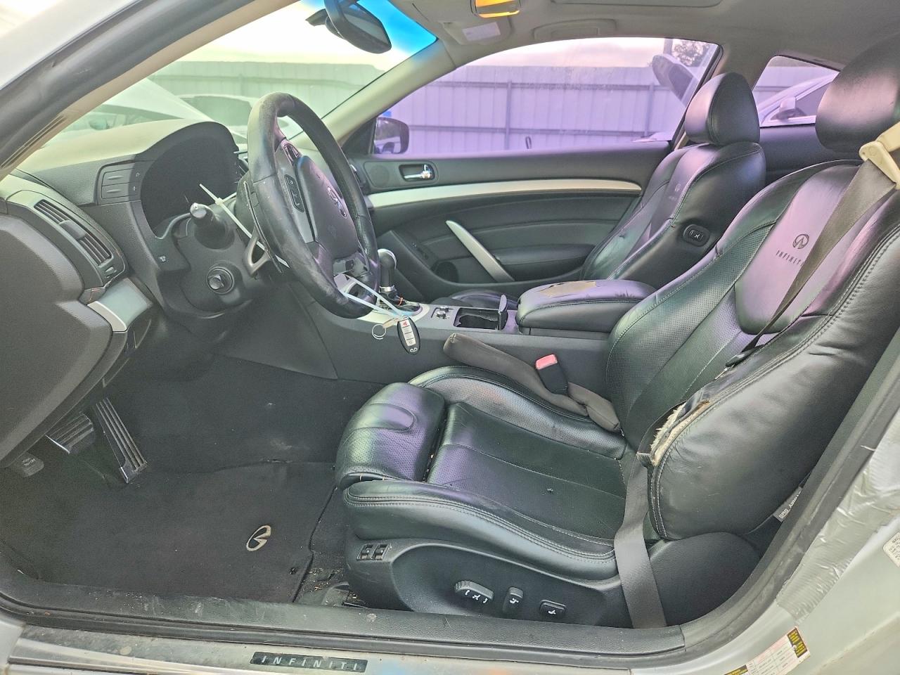2009 Infiniti G37 Coupe Base Silver vin: JNKCV64E89M602771