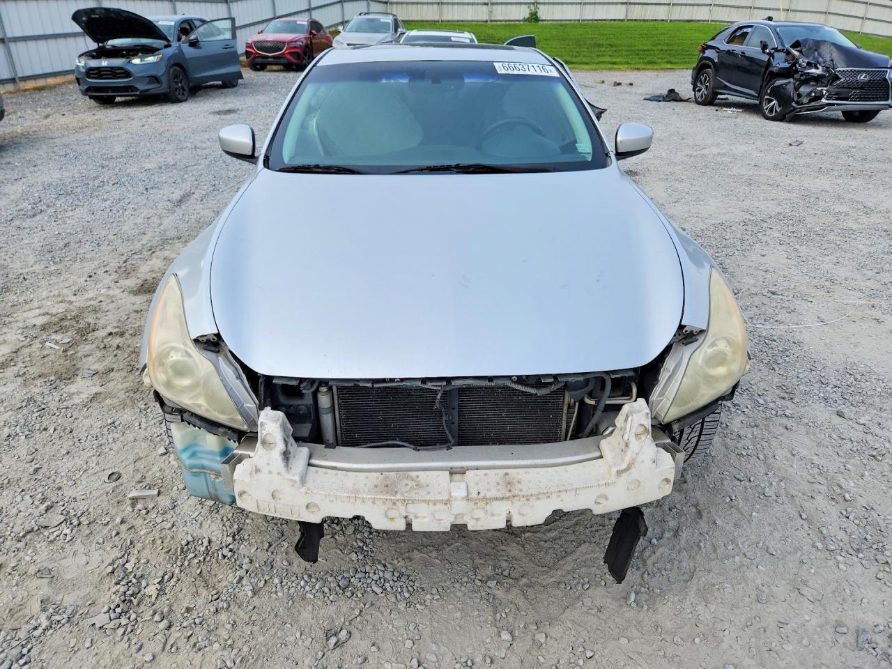 2009 Infiniti G37 Coupe Base Silver vin: JNKCV64E89M602771