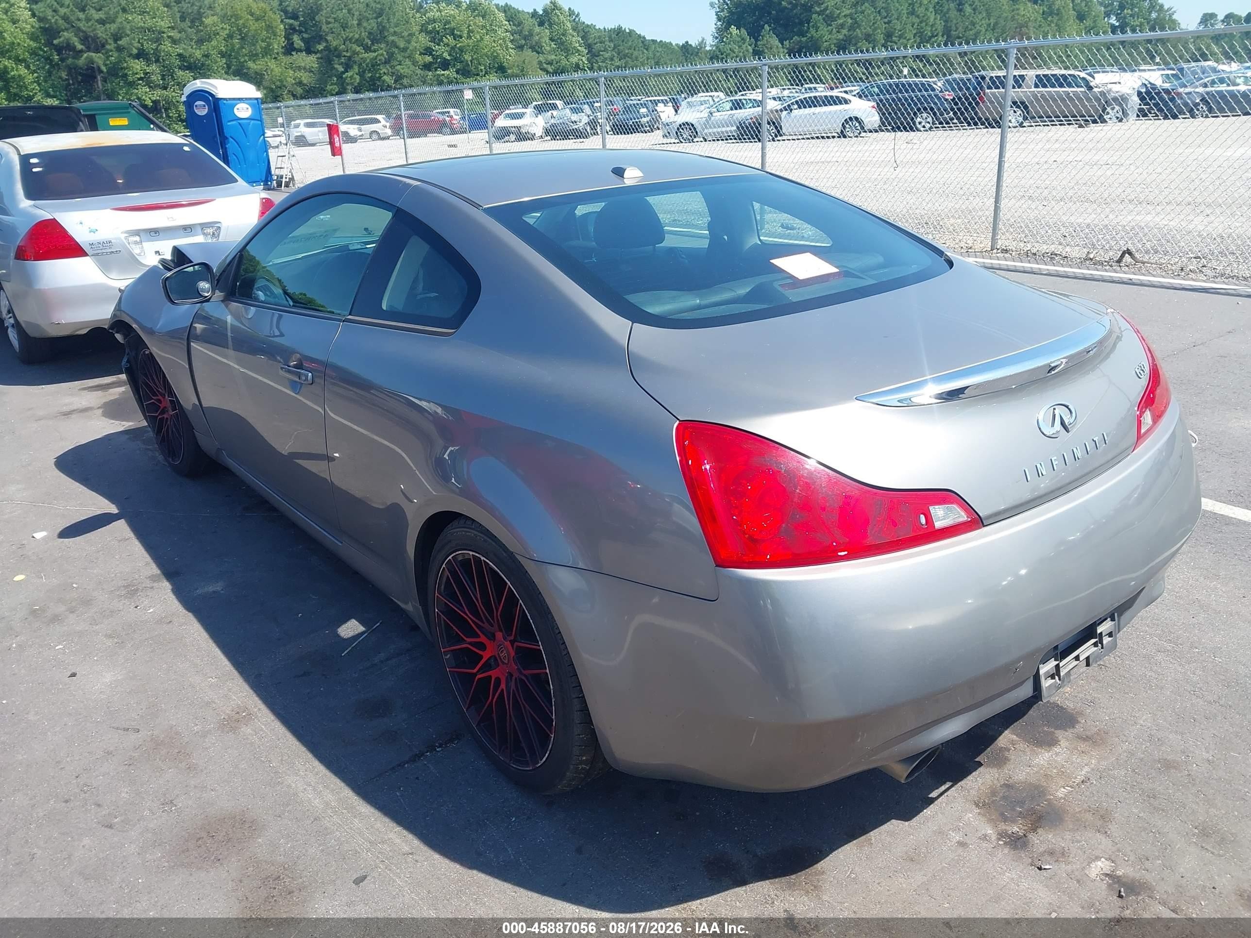 2008 Infiniti G37 Journey Silver vin: JNKCV64E98M102942