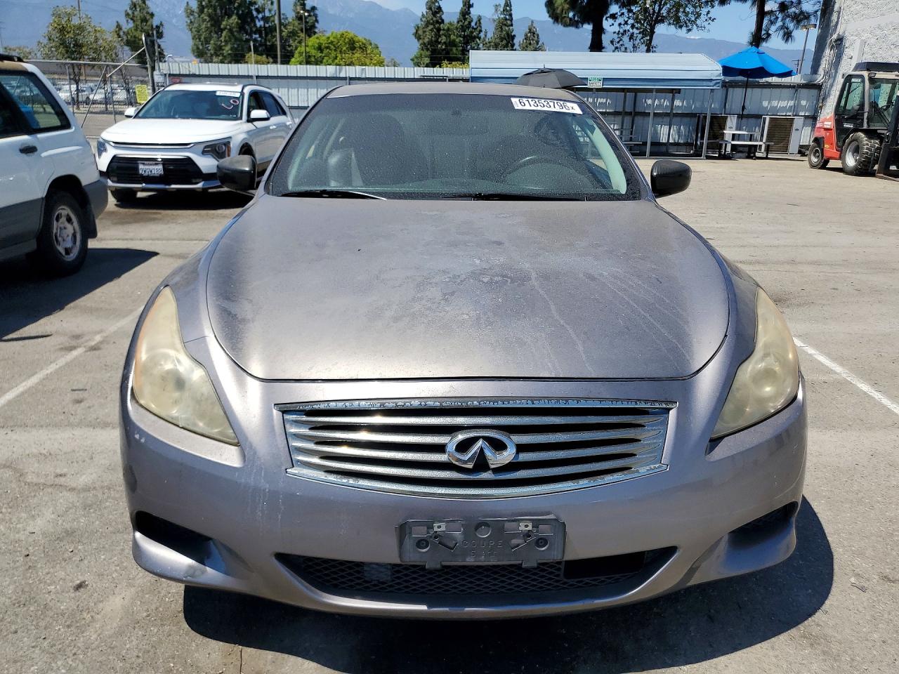 2008 Infiniti G37 Base Gray vin: JNKCV64E98M106117