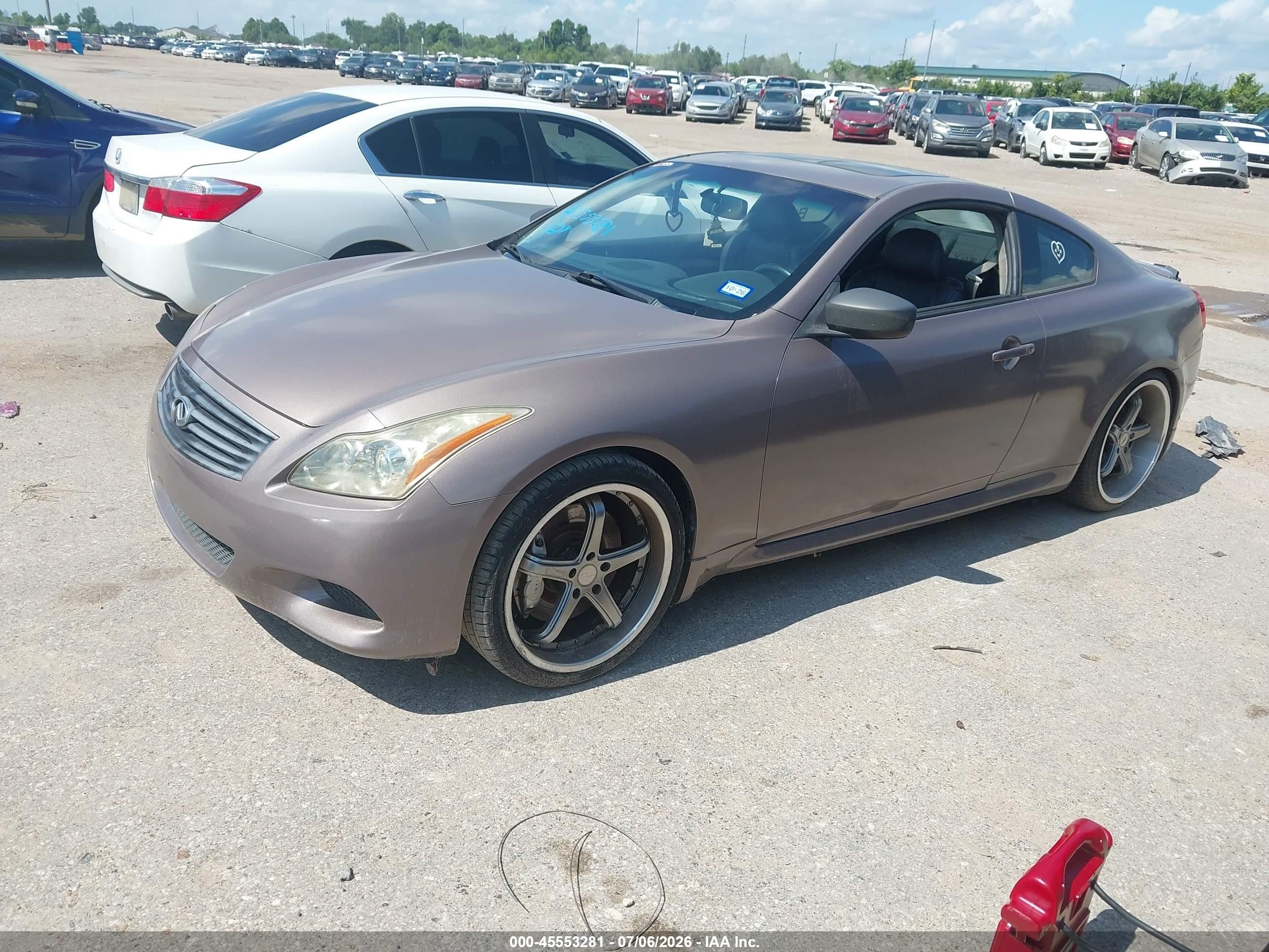 2008 Infiniti G37 Journey Brown vin: JNKCV64E98M110779