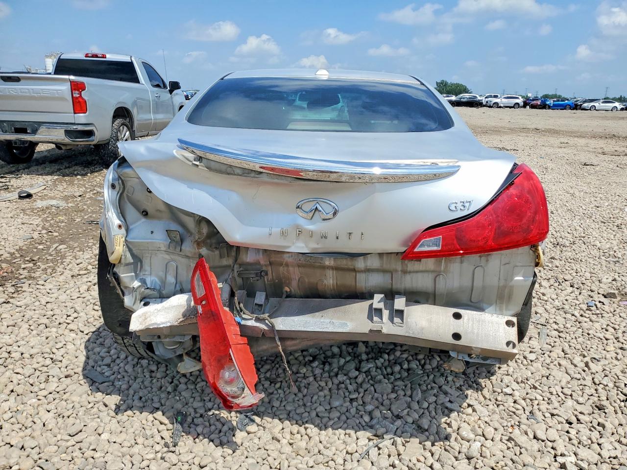 2008 Infiniti G37 Base Silver vin: JNKCV64EX8M108961