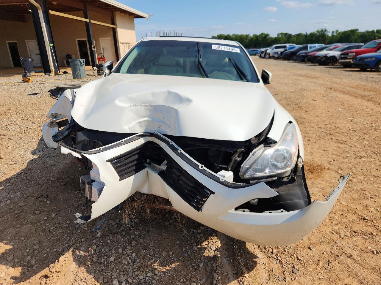 2008 Infiniti G37 Base White vin: JNKCV64EX8M117336