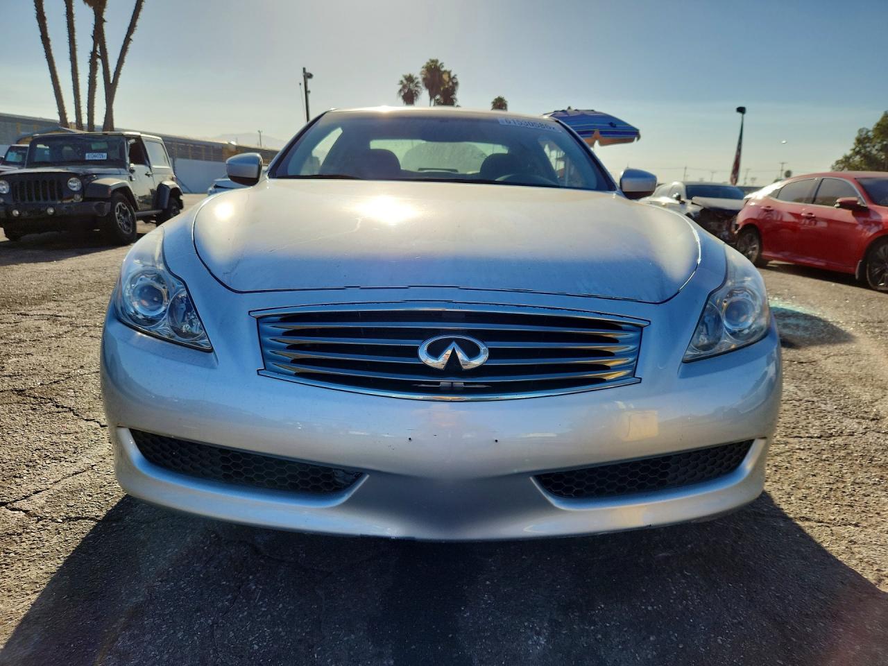2008 Infiniti G37 Base Silver vin: JNKCV64EX8M120267