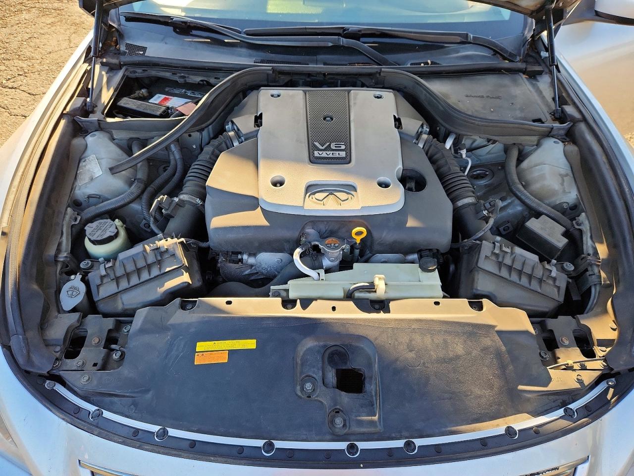 2008 Infiniti G37 Base Silver vin: JNKCV64EX8M120267