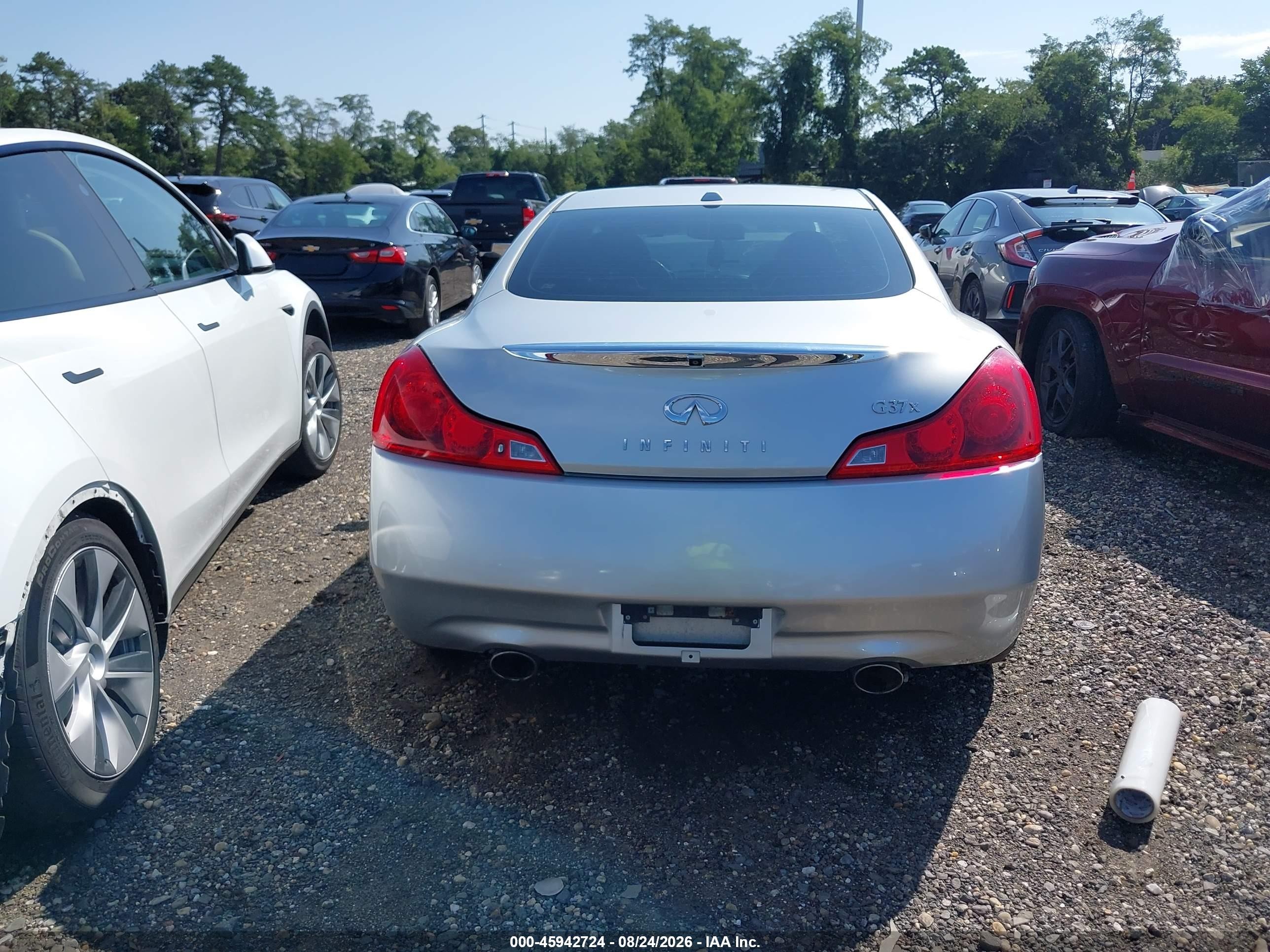 2009 Infiniti G37x   Серебряный vin: JNKCV64F19M652890