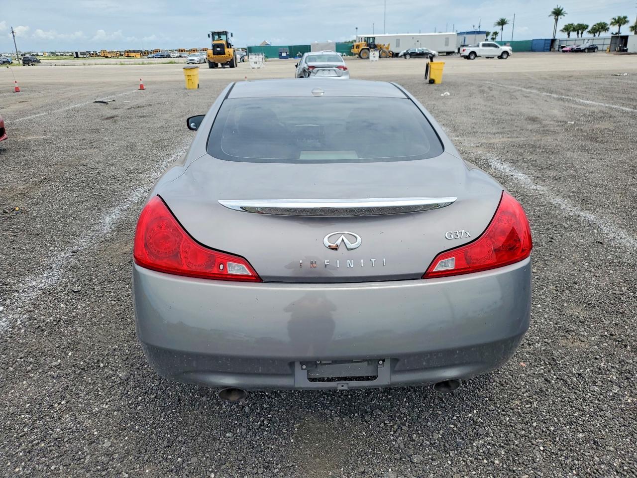 2009 Infiniti G37 Coupe X Gray vin: JNKCV64F29M651389