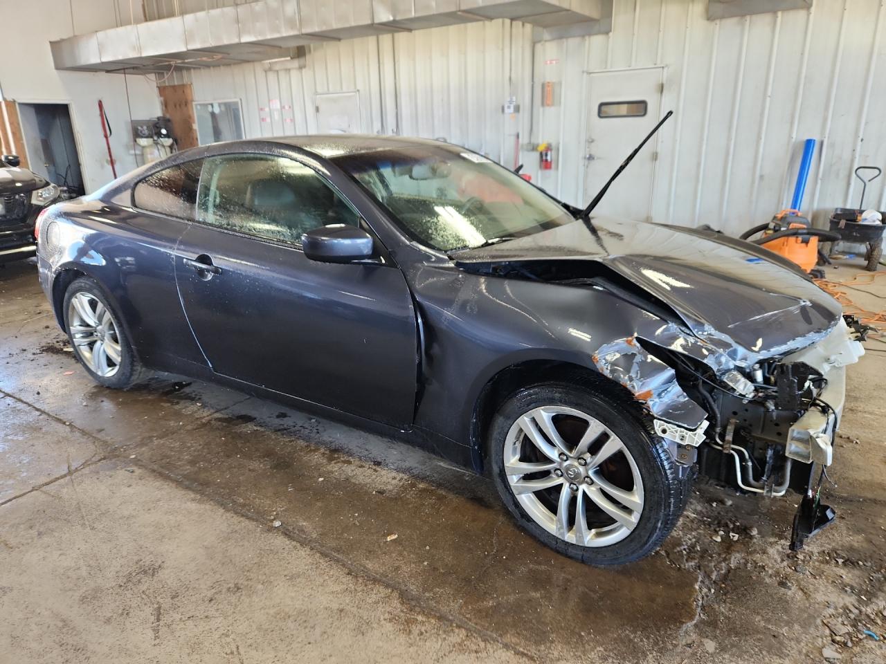 2009 Infiniti G37 Coupe X Gray vin: JNKCV64F29M655071 Damage: Right Front Fender, Severe Damage, Replacement Required