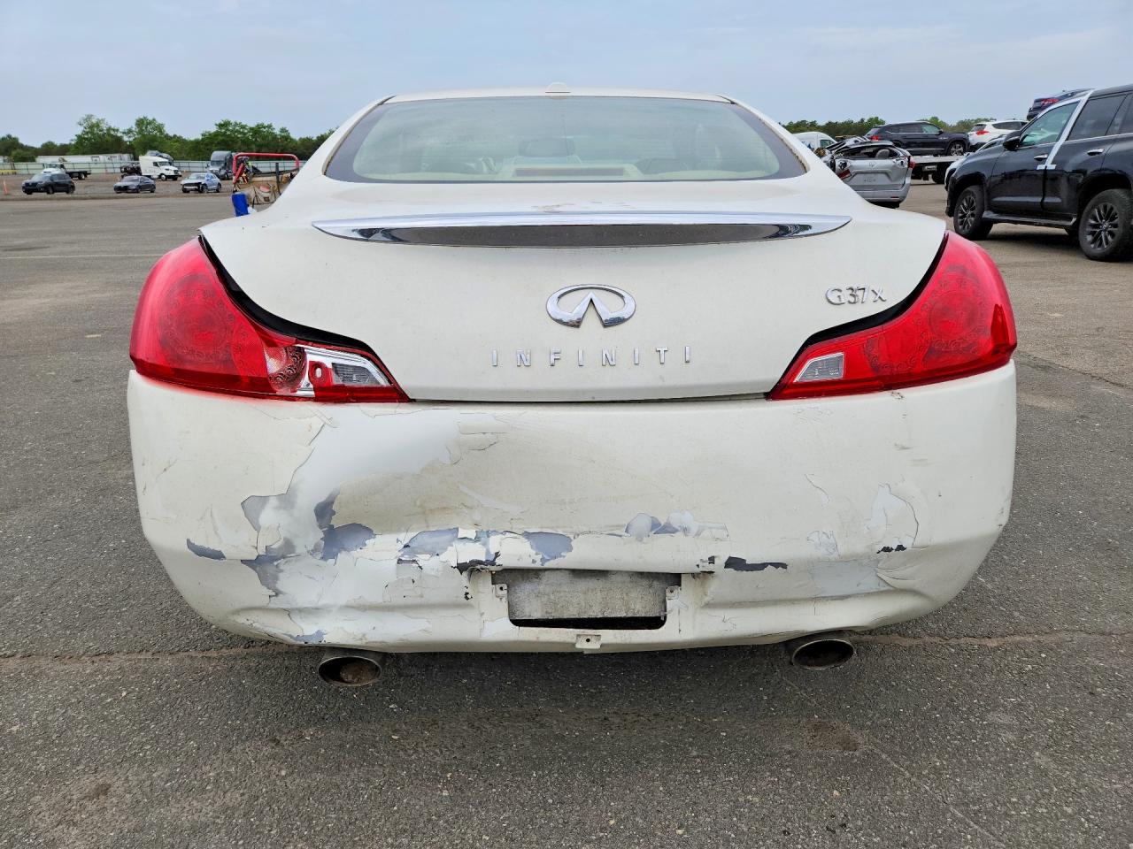 2009 Infiniti G37 Coupe X White vin: JNKCV64F39M652244