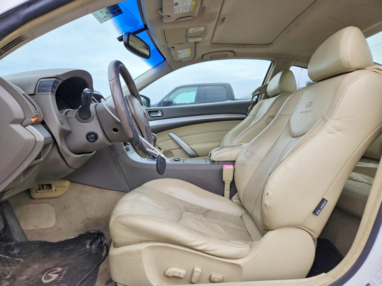 2009 Infiniti G37 Coupe X White vin: JNKCV64F39M652244