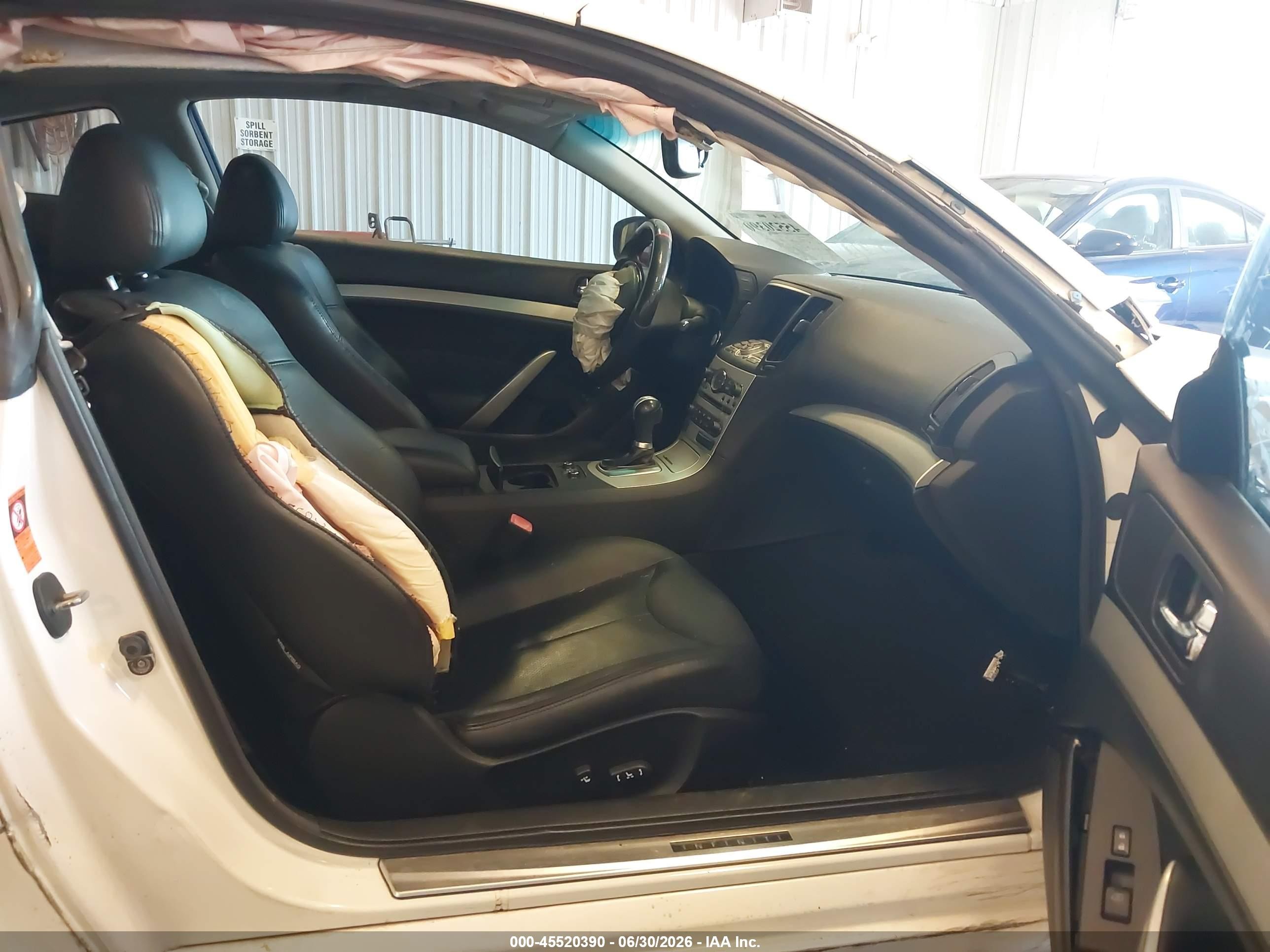 2009 Infiniti G37x   Белый vin: JNKCV64F39M653006