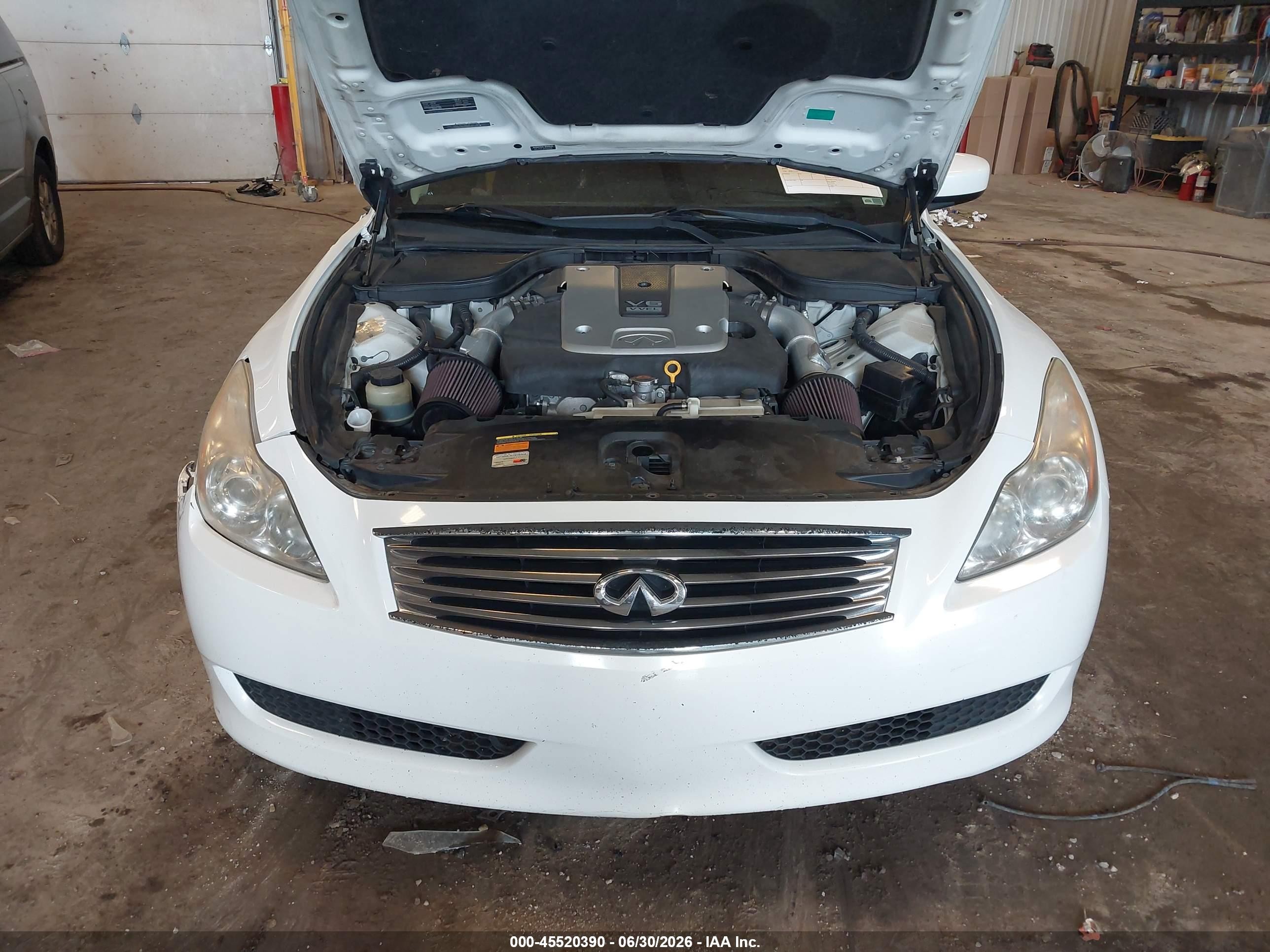 2009 Infiniti G37x   Белый vin: JNKCV64F39M653006