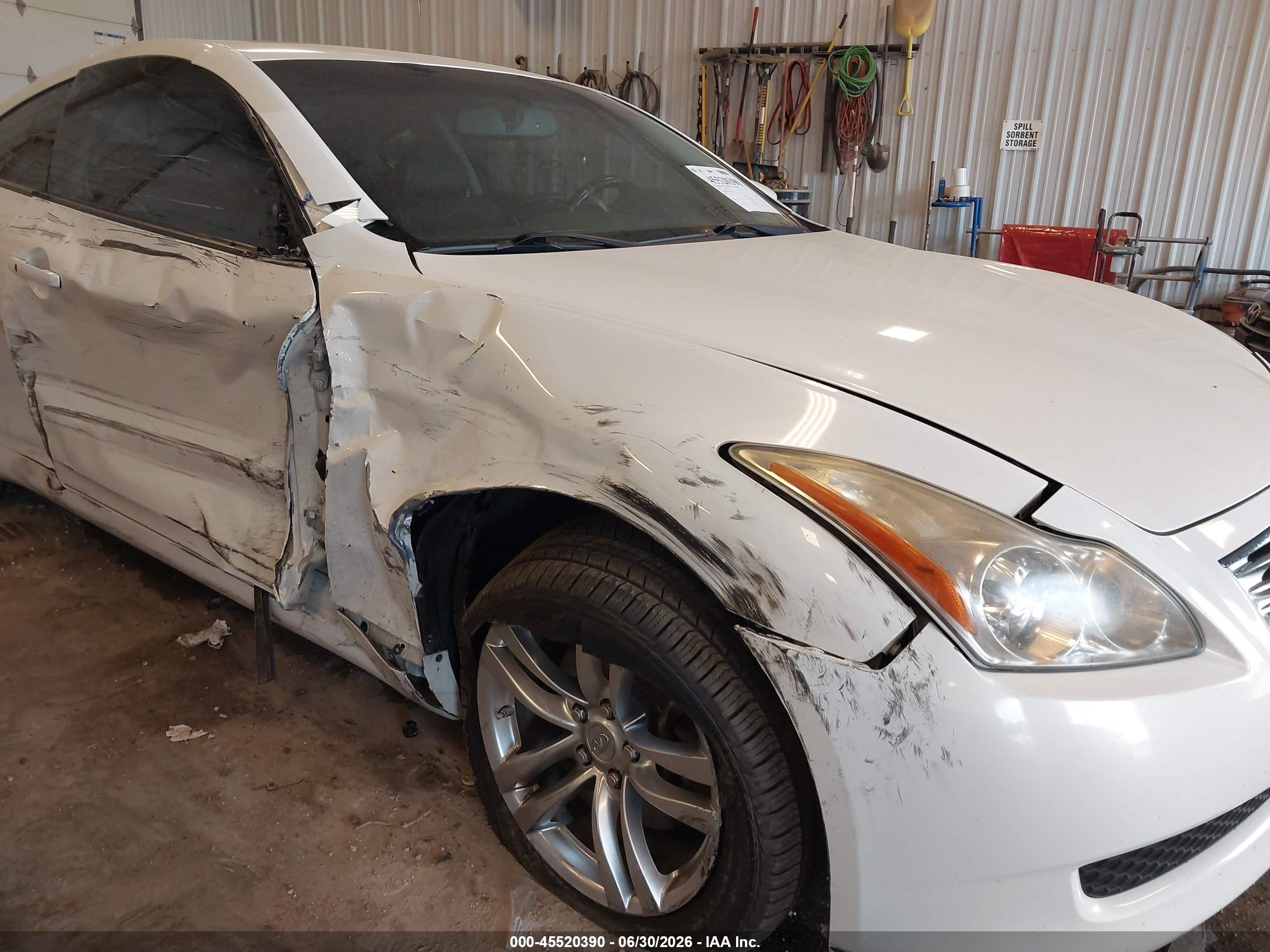 2009 Infiniti G37x   Белый vin: JNKCV64F39M653006
