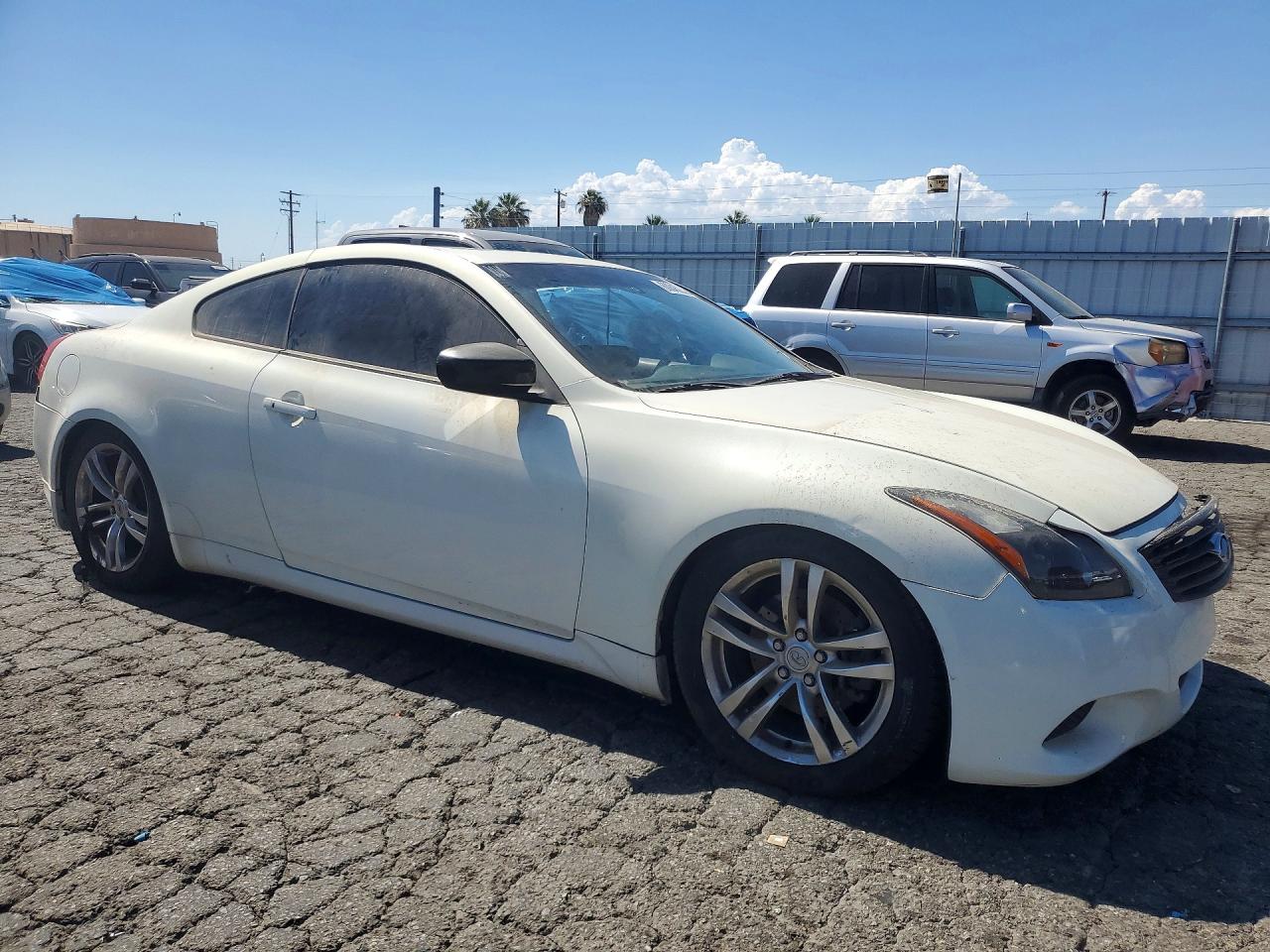 2009 Infiniti G37 Coupe X White vin: JNKCV64F59M651385