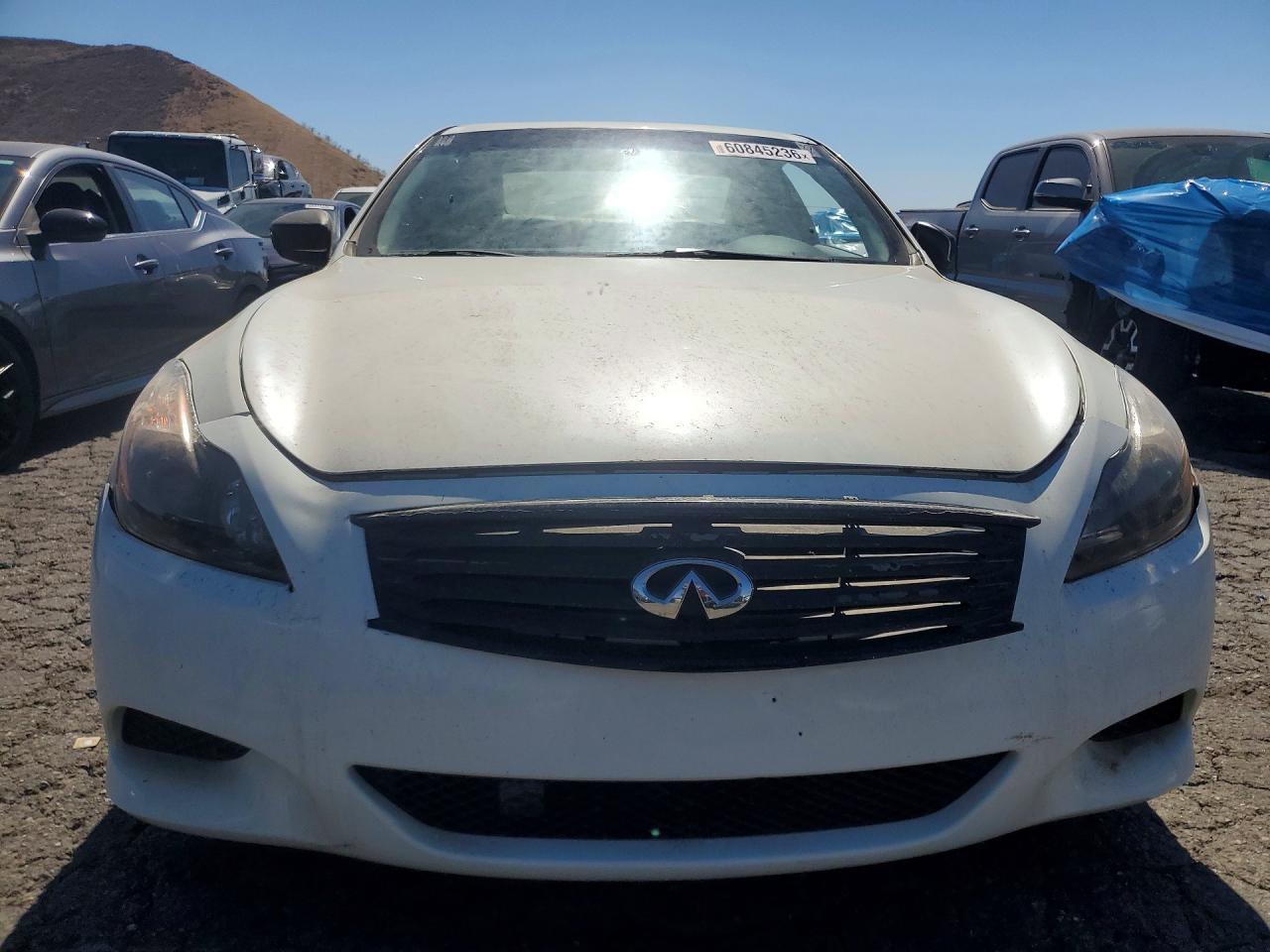 2009 Infiniti G37 Coupe X White vin: JNKCV64F59M651385