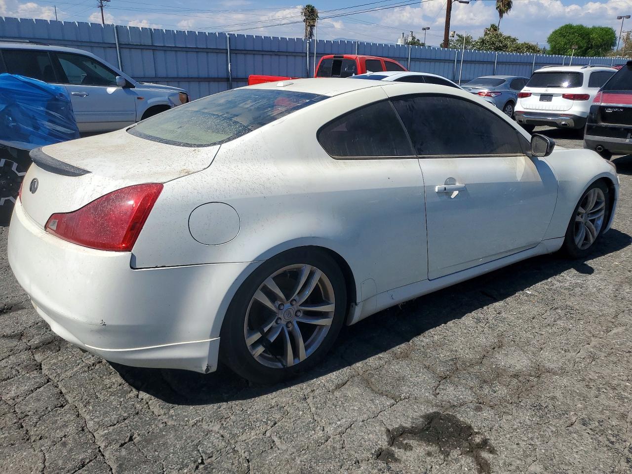 2009 Infiniti G37 Coupe X White vin: JNKCV64F59M651385