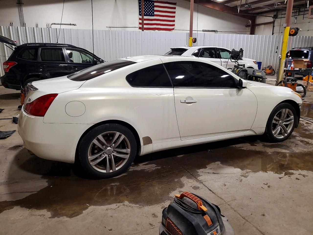 2009 Infiniti G37 Coupe X White vin: JNKCV64FX9M654895