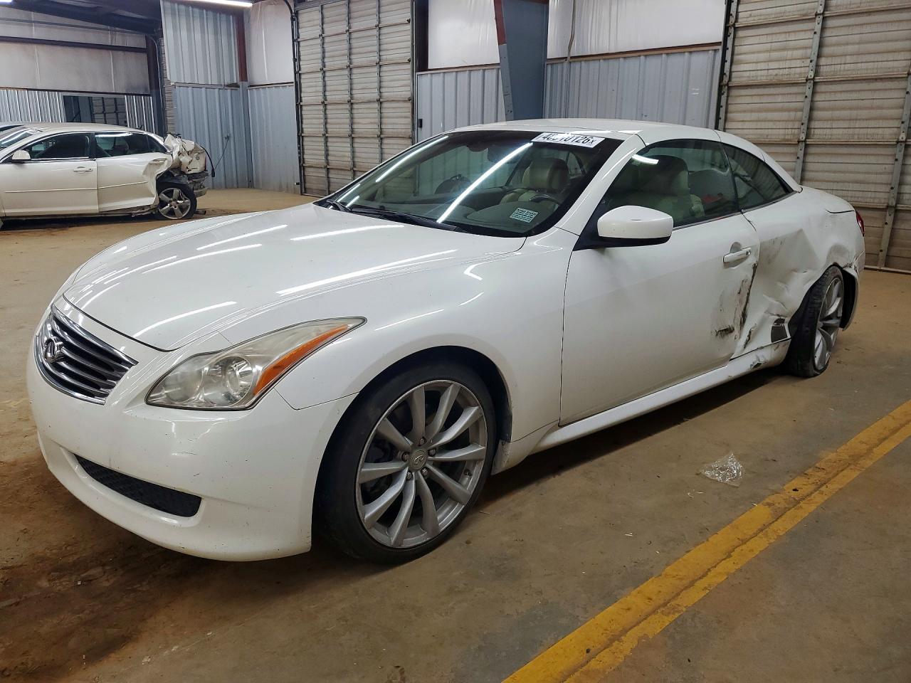 2009 Infiniti G37 Convertible Base White vin: JNKCV66E59M721729