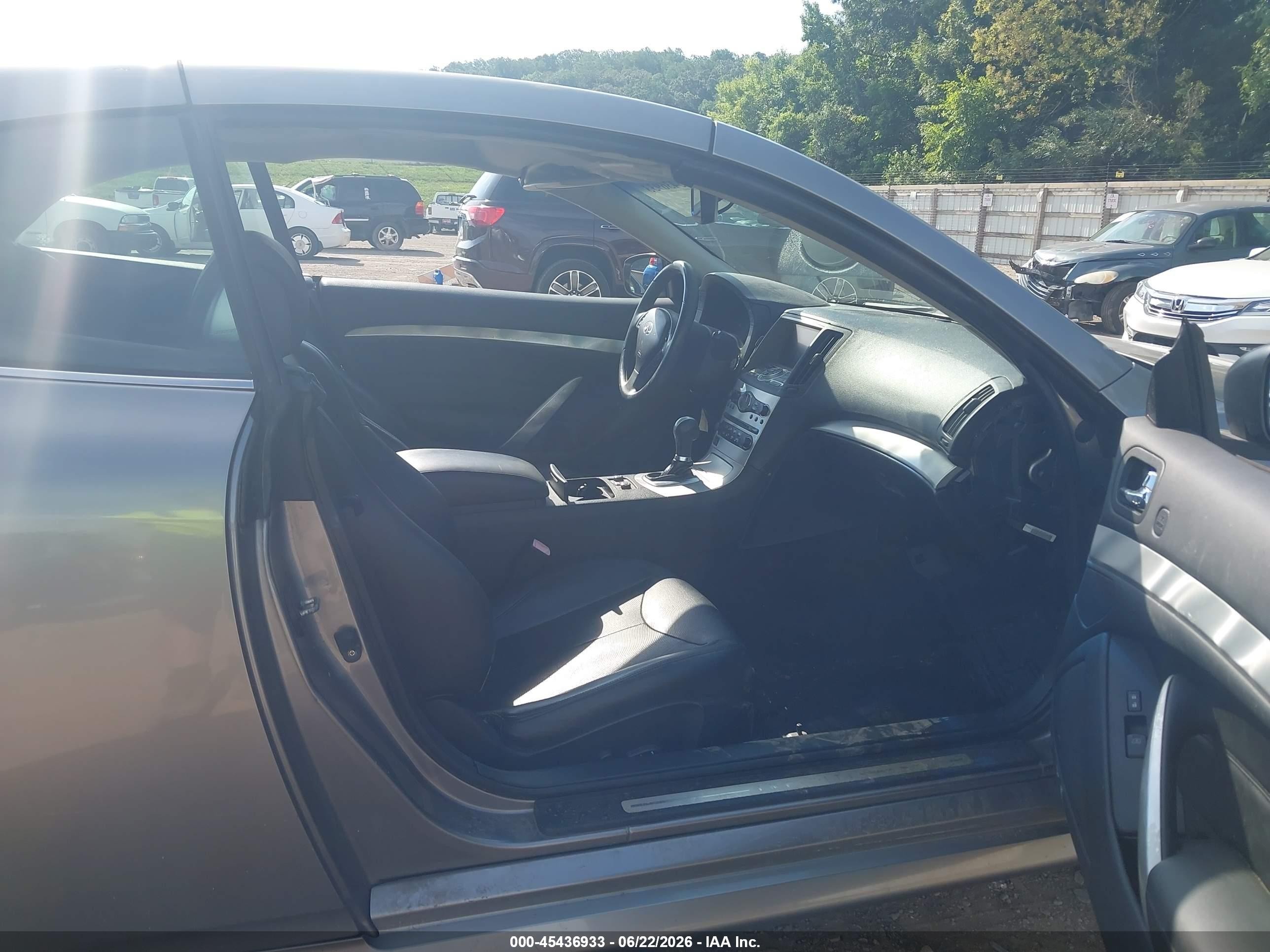 2009 Infiniti G37 Gray vin: JNKCV66E59M722394