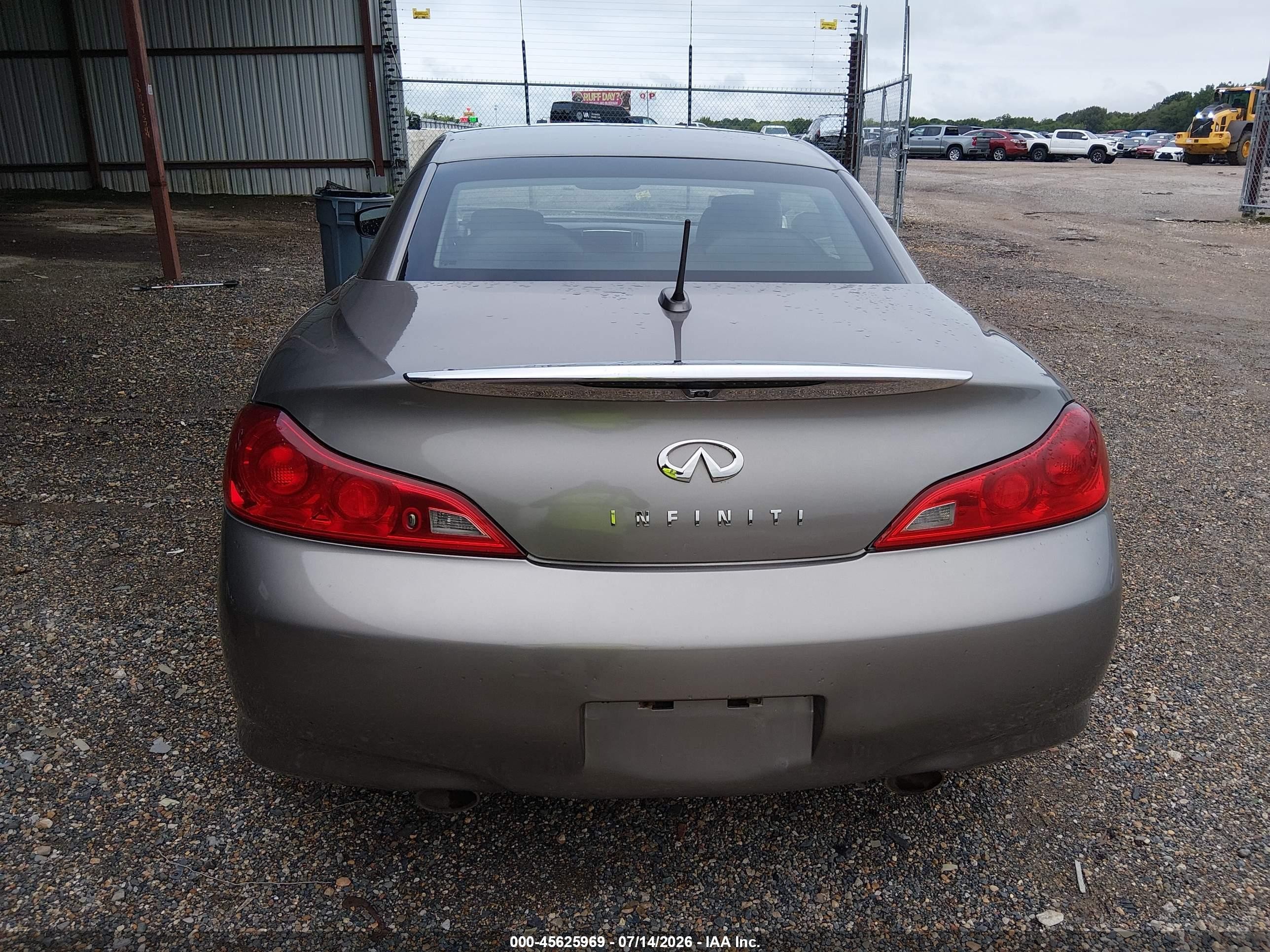 2009 Infiniti G37   Silver vin: JNKCV66E59M723447