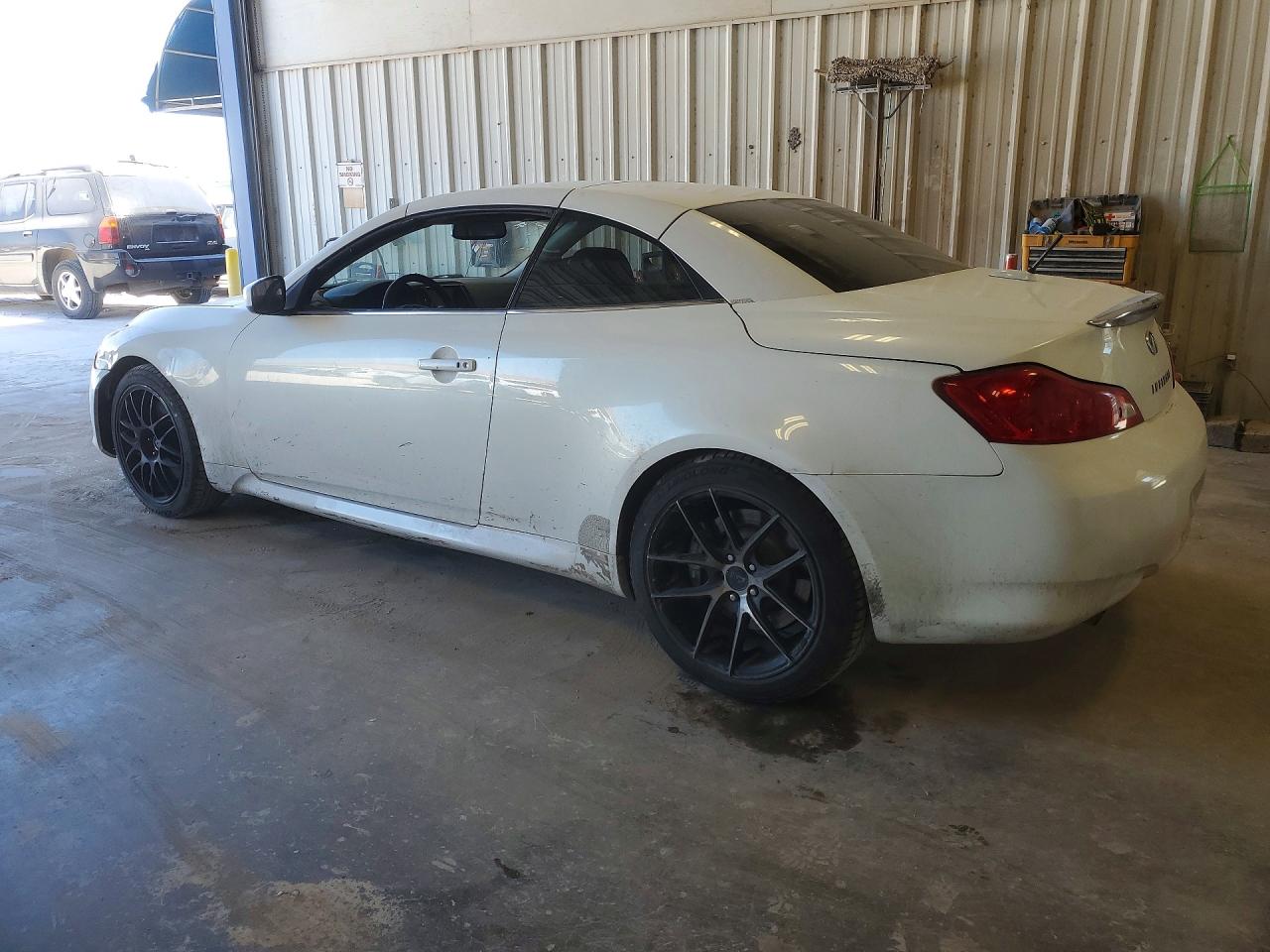 2009 Infiniti G37 Convertible Base White vin: JNKCV66E79M723370