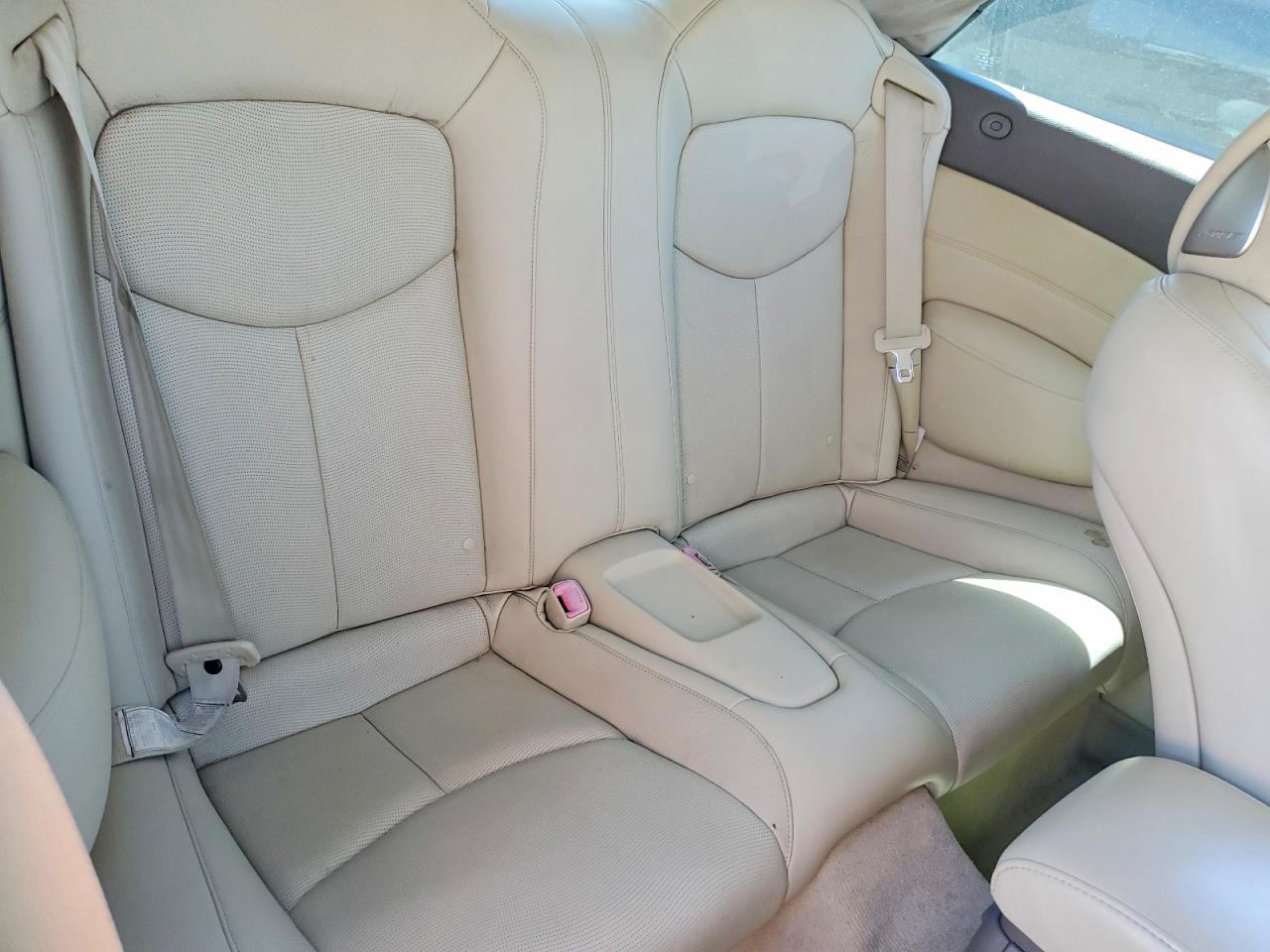 2009 Infiniti G37 Convertible Base White vin: JNKCV66E99M724620