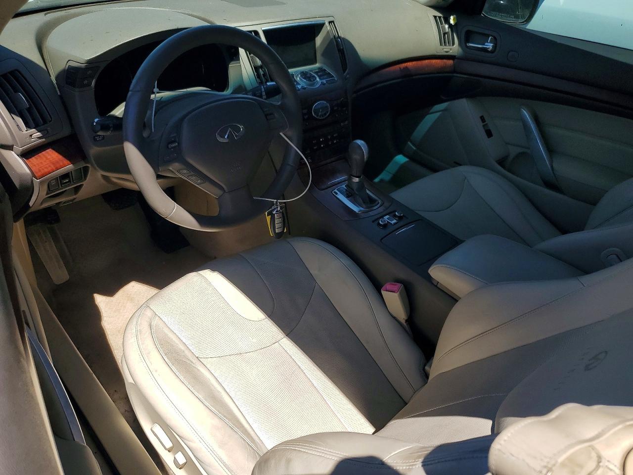 2009 Infiniti G37 Convertible Base White vin: JNKCV66E99M724620